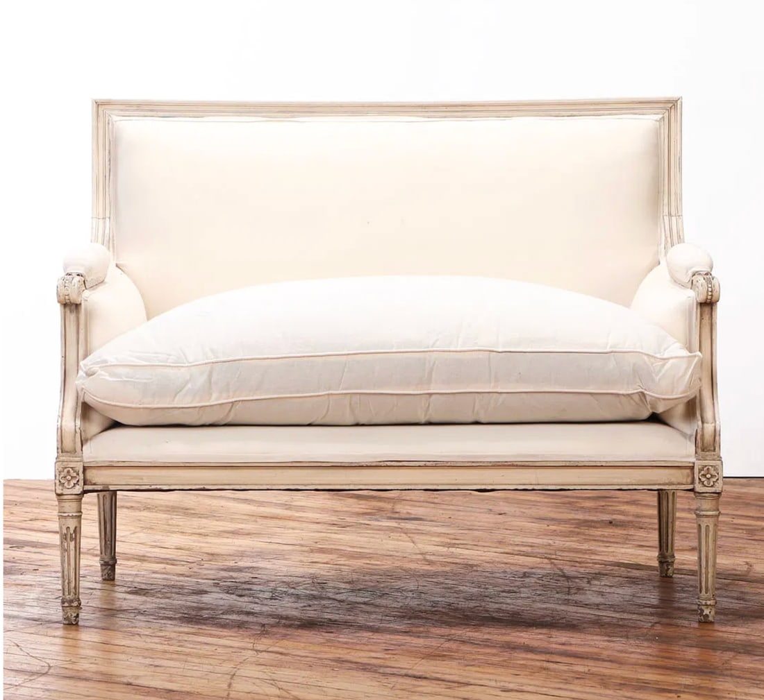 Louis XVI Style Painted Canapé Settee Attributed to Jansen | Ca. 1945 - 5