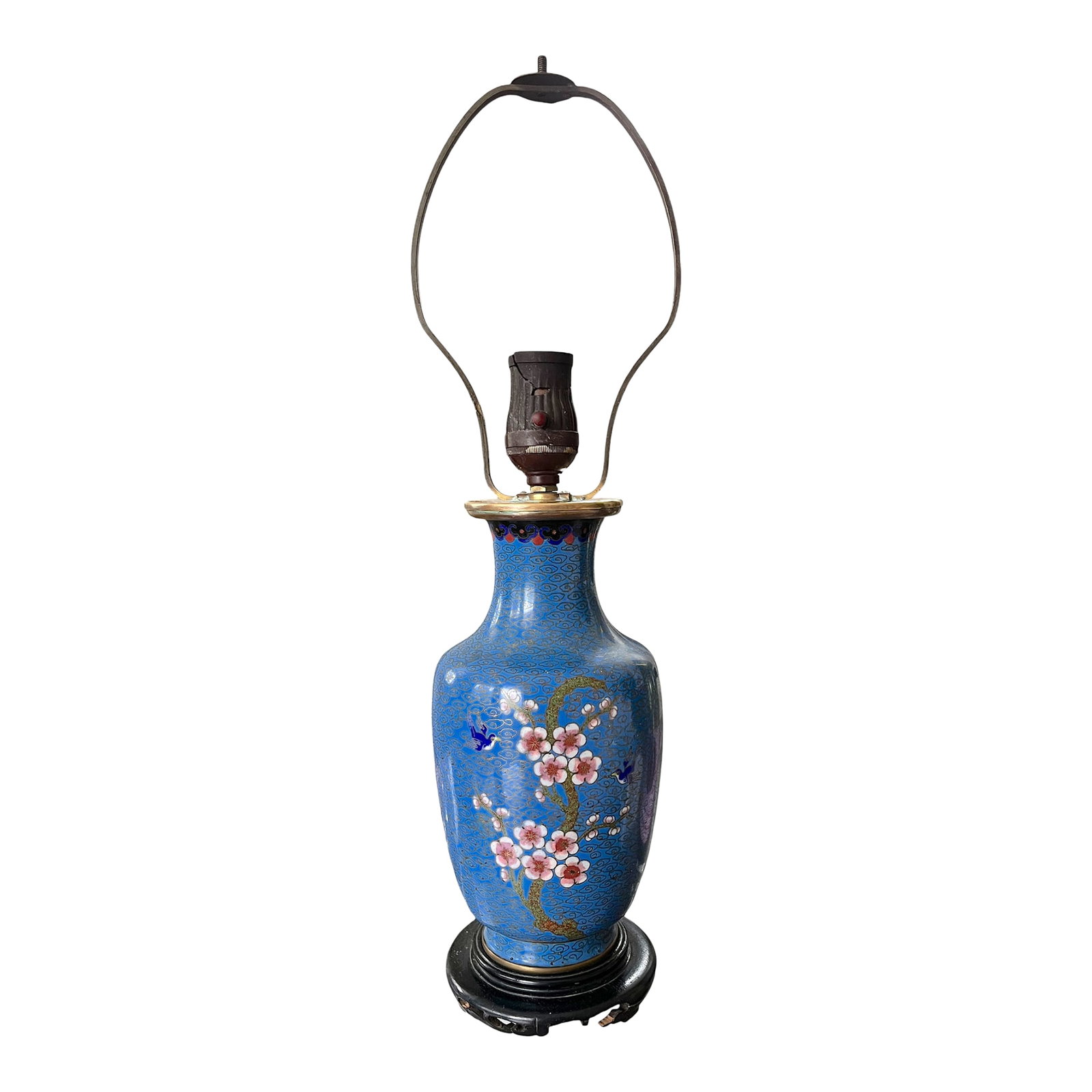 Antique 19th Century Chinese Cloisonné Vase Lamp With Cherry Blossoms & Swallows on Cobalt Blue: A striking antique Chinese cloisonné vase converted into a table lamp, featuring delicate cherry blossom branches and soaring swallows against a vivid cobalt-blue ground. The elegant