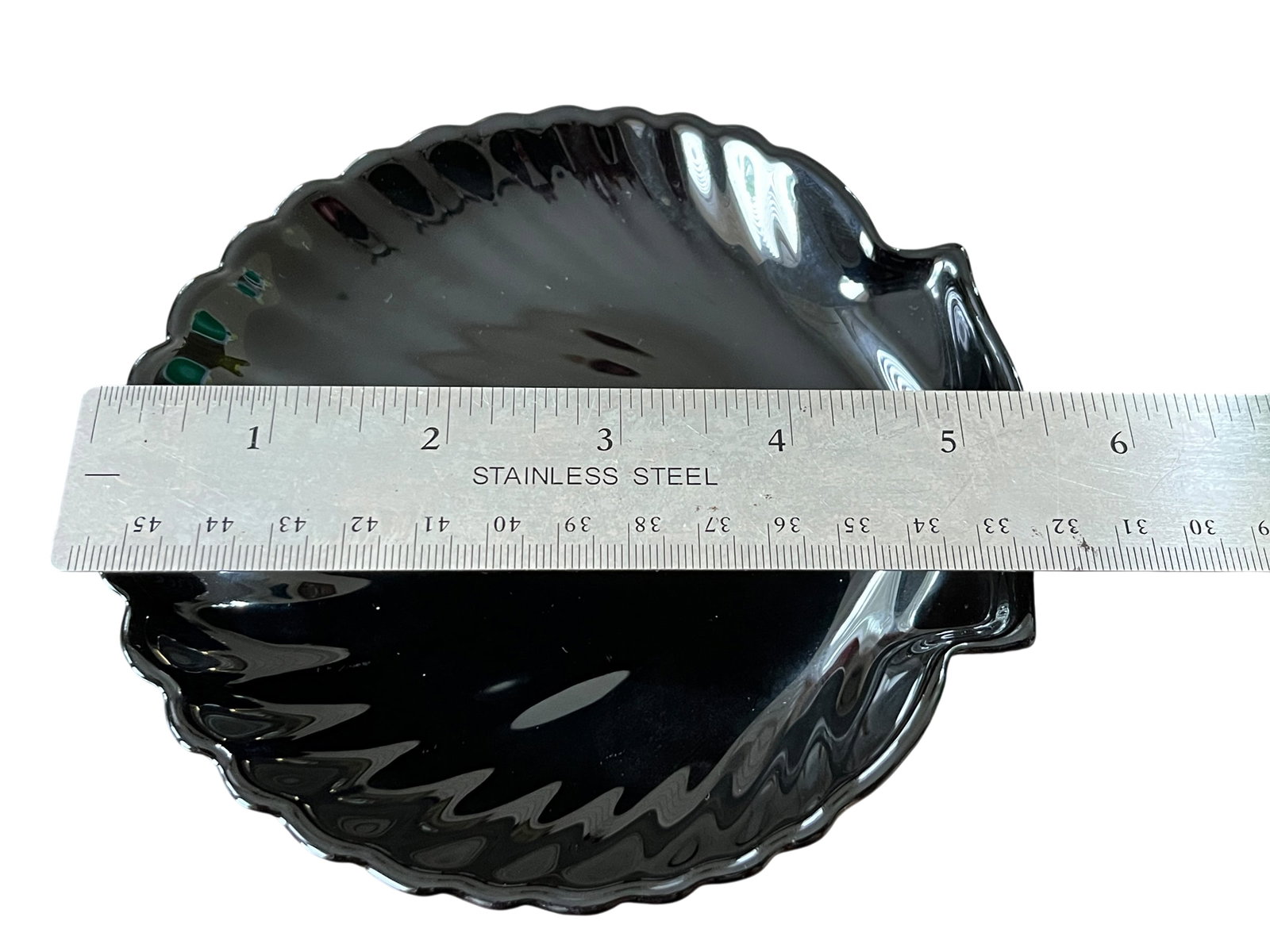 Set of 12 Vintage Arcoroc France "Coquillage" Black Glass Shell Dishes, Circa 1960s - 12