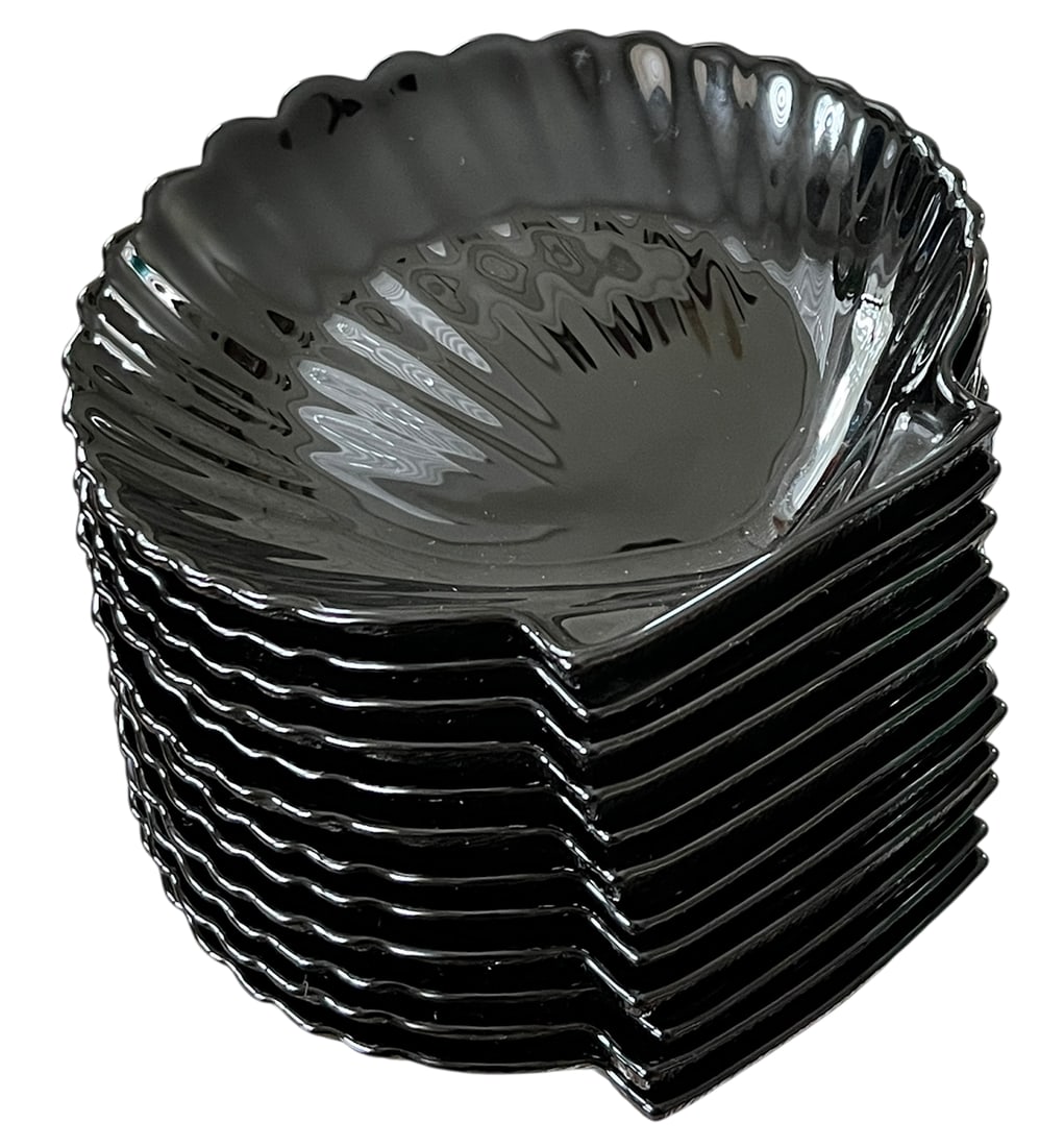Set of 12 Vintage Arcoroc France "Coquillage" Black Glass Shell Dishes, Circa 1960s - 7