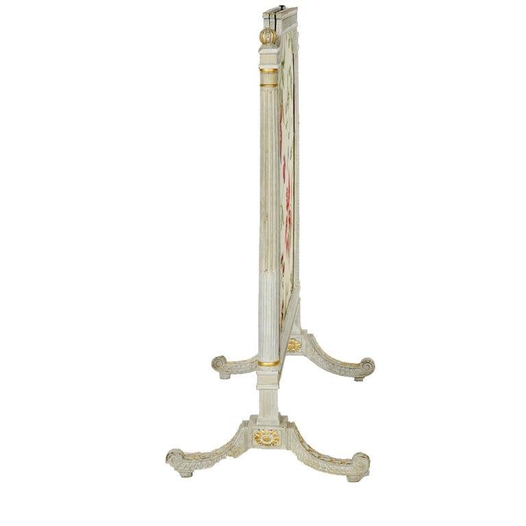 French Louis XVI Style White & Gilt Fire Screen With Floral Fabric, 20th C - 15