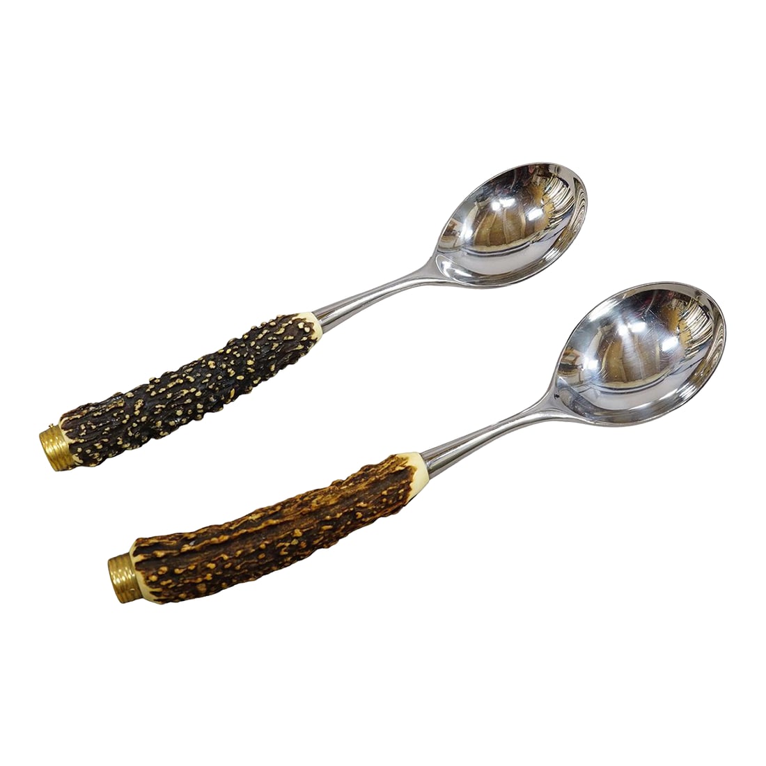 Vintage Stainless Steel and Horn Cutlery Serving Spoons, Wingen 1960s: Vintage Stainless Steel and Horn Cutlery Serving Spoons, Wingen 1960s Item e8197 2-piece hunting serving set (2 spoons) made in Solingen by Anton Wingen. Made of stainless steel. The handles are