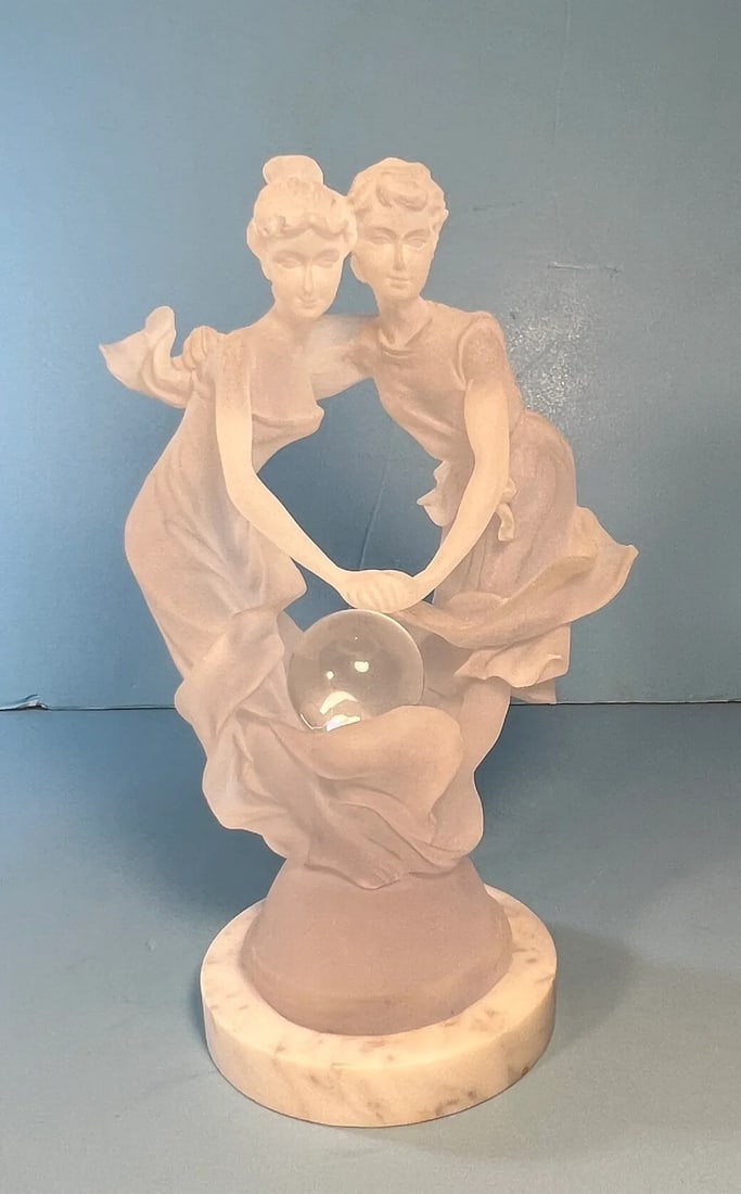 Frosted Lucite Sculpture Dancers Signed Kozlowski - 3
