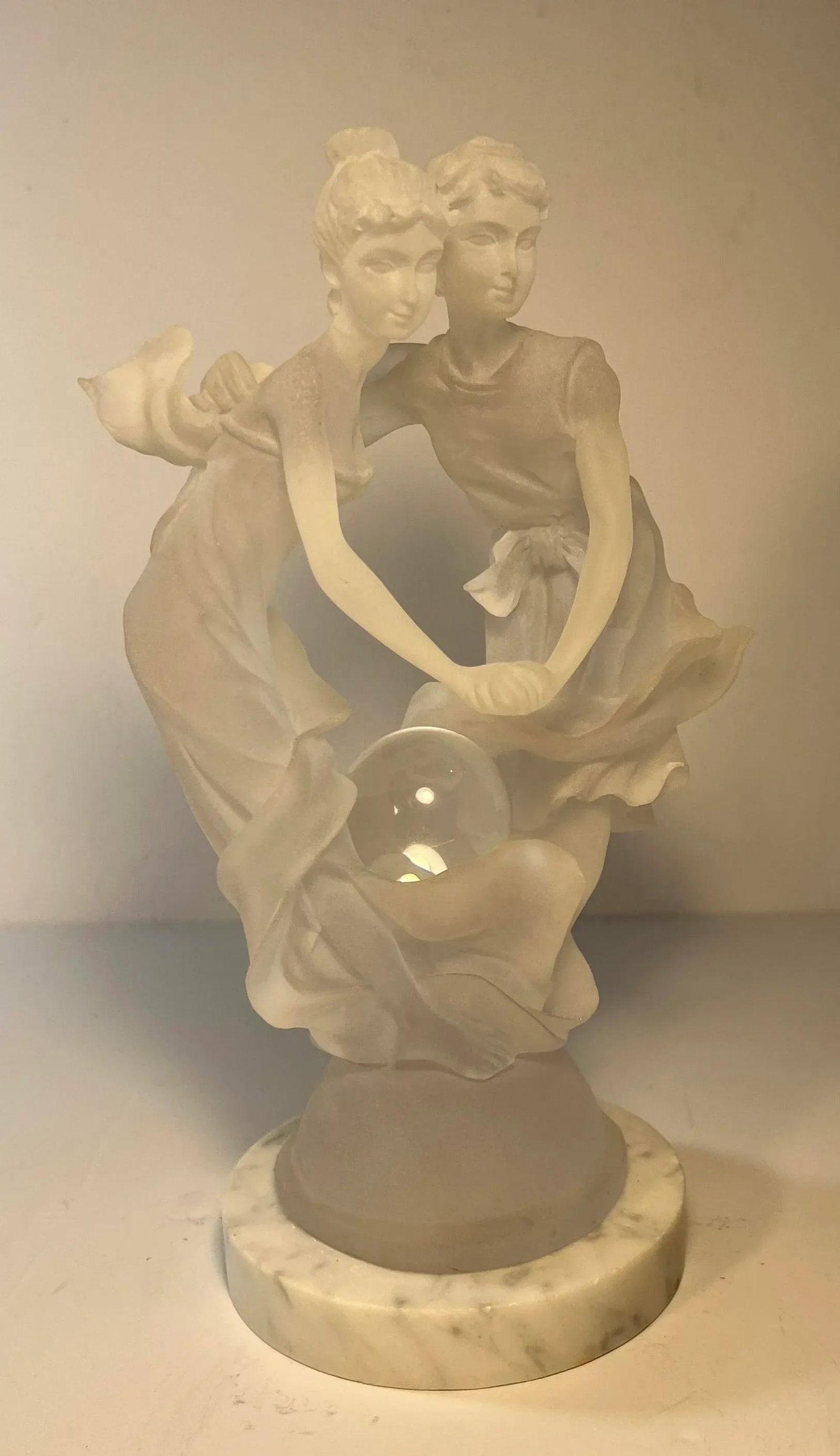 Frosted Lucite Sculpture Dancers Signed Kozlowski - 4