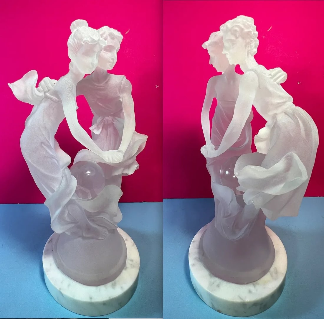 Frosted Lucite Sculpture Dancers Signed Kozlowski - 5