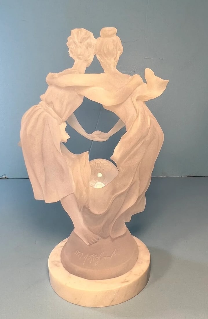 Frosted Lucite Sculpture Dancers Signed Kozlowski - 6