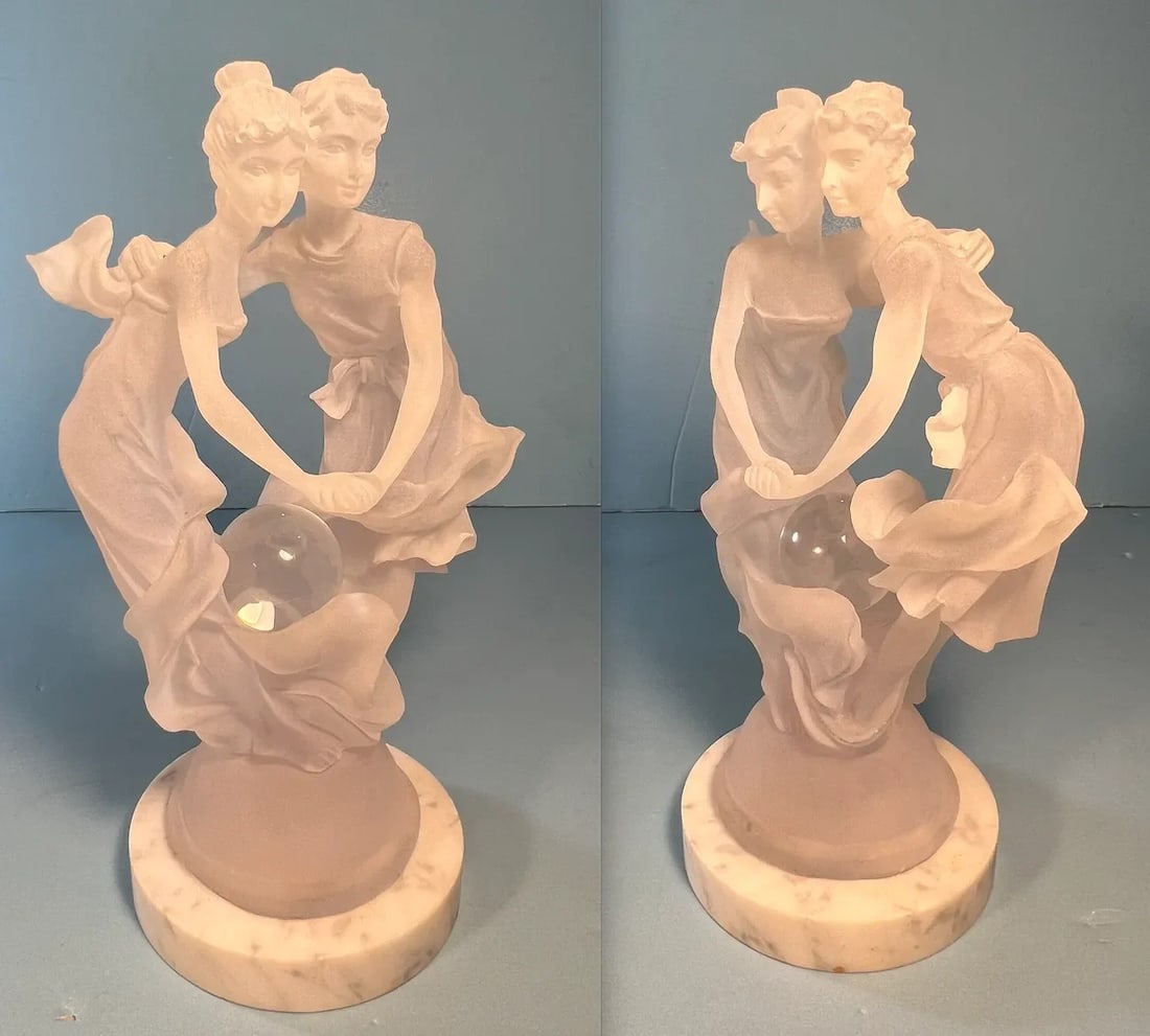 Frosted Lucite Sculpture Dancers Signed Kozlowski - 8