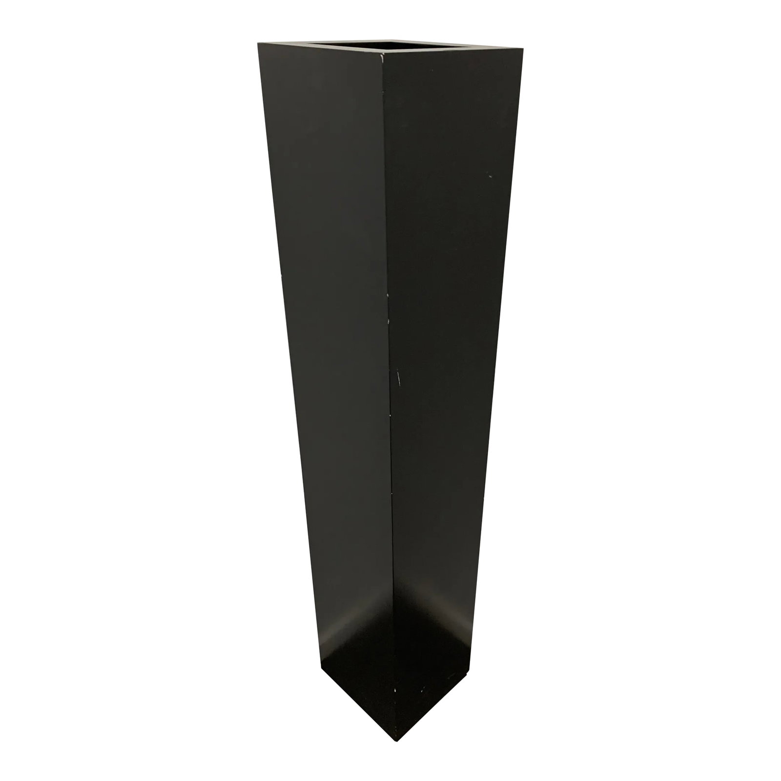 Vintage Late 20th Century Painted Wood Pedestal: Vintage Painted Wood Pedestal. Made in the Late 20th Century. Condition: Alterations: Original Condition Unaltered Imperfections: Some Imperfections Condition Notes: Some chips to paint Materials