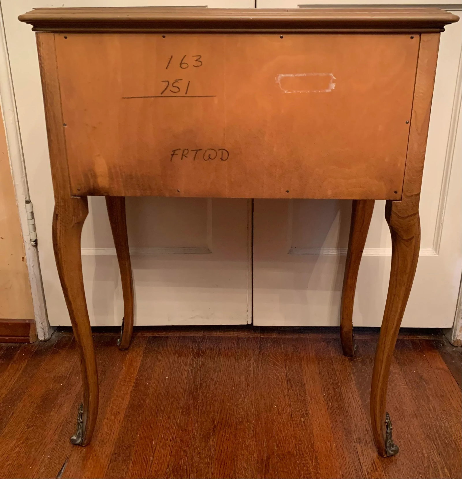1970's Vintage Fruitwood Side Table - 8