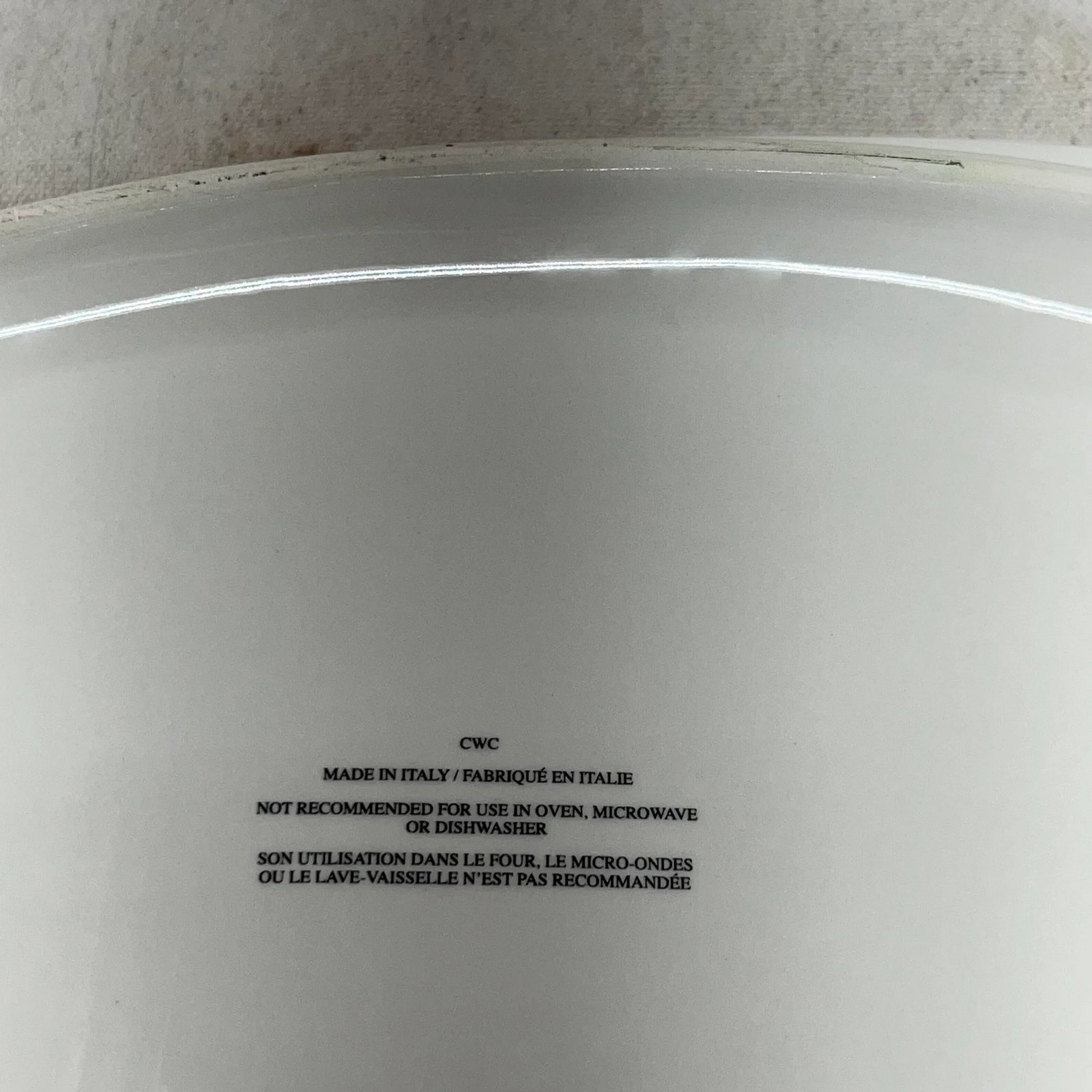 1990s Italian Large White Ironstone Covered Oval Serving Dish With Acanthus Design - 2