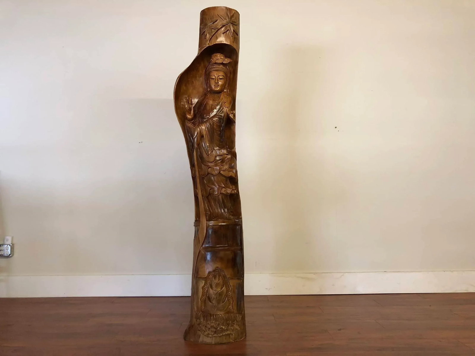 Large Guanlin Carved Wood Statue - 2