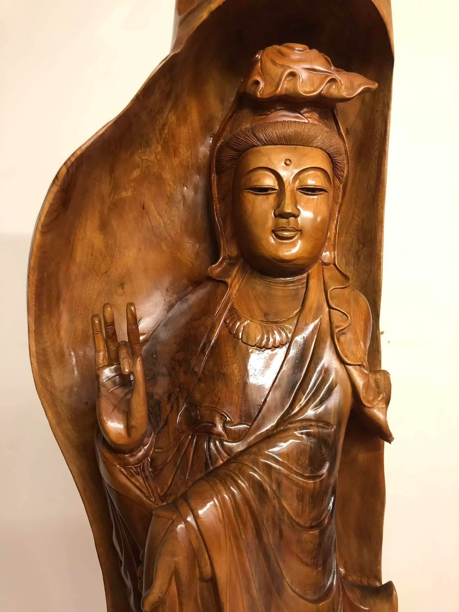 Large Guanlin Carved Wood Statue - 3