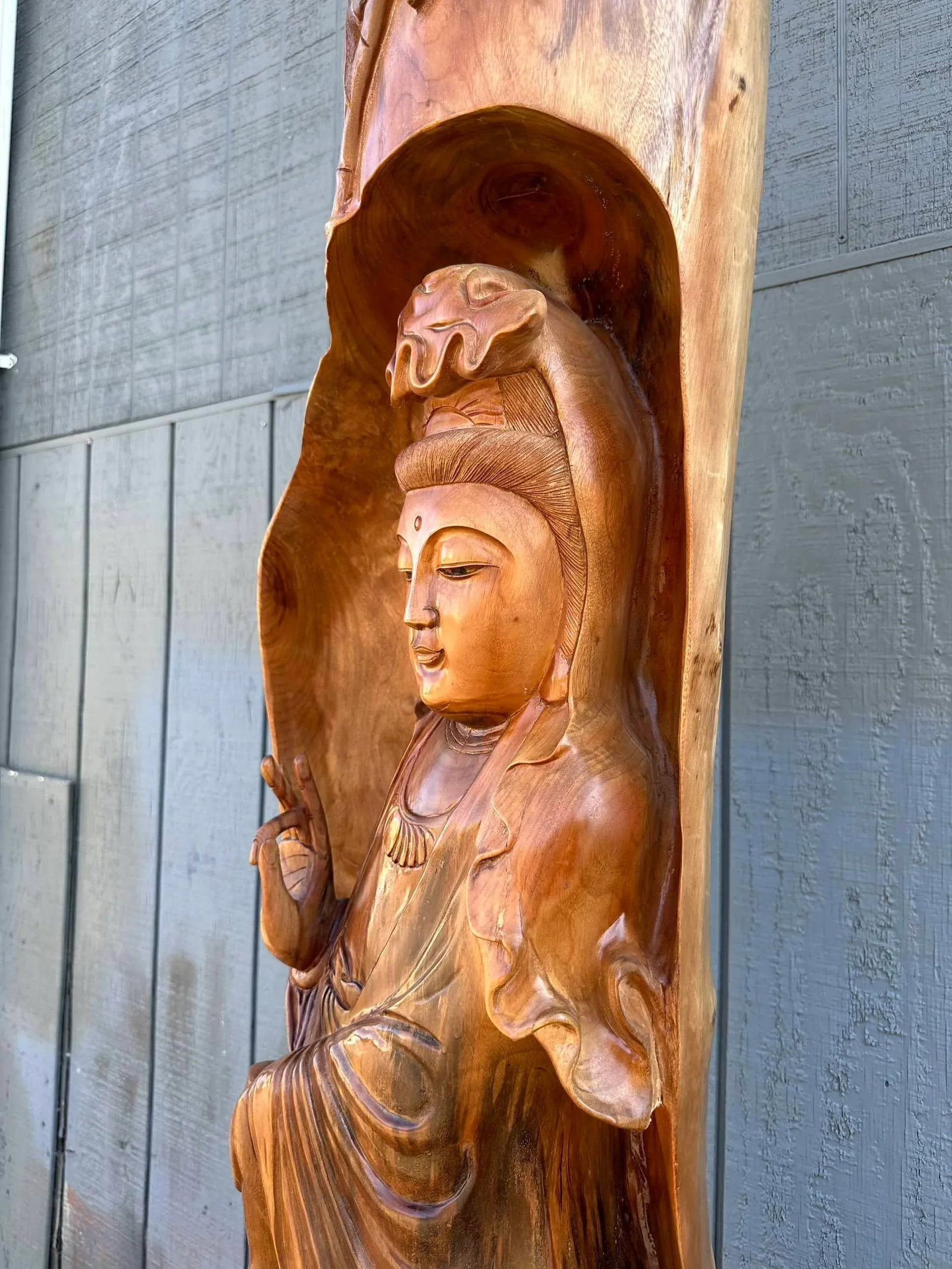 Large Guanlin Carved Wood Statue - 7