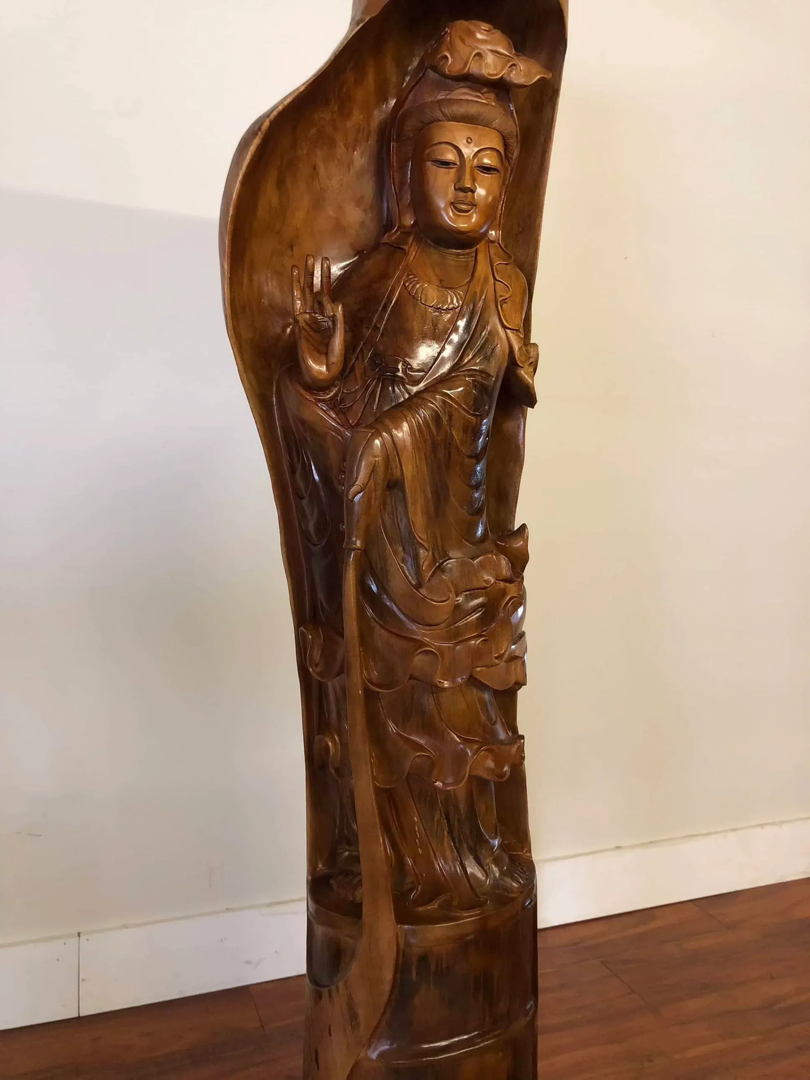 Large Guanlin Carved Wood Statue - 9