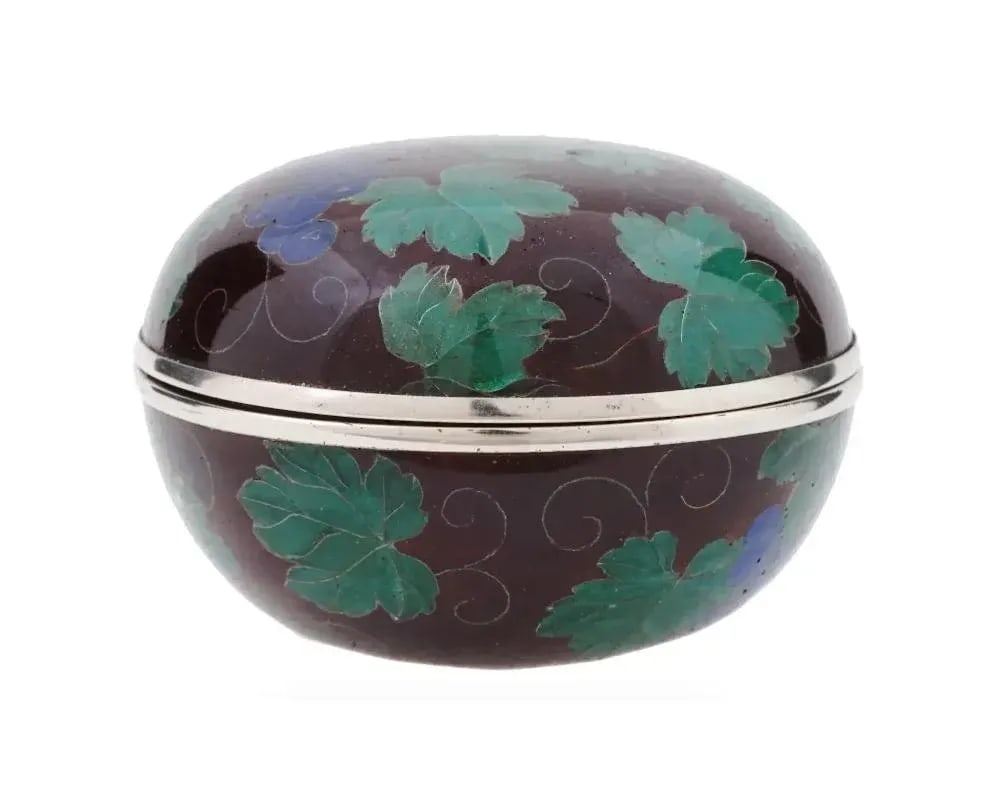 Early 20th Century Japanese Covered Grape Plique a Jour Enamel Kogo Box - 3
