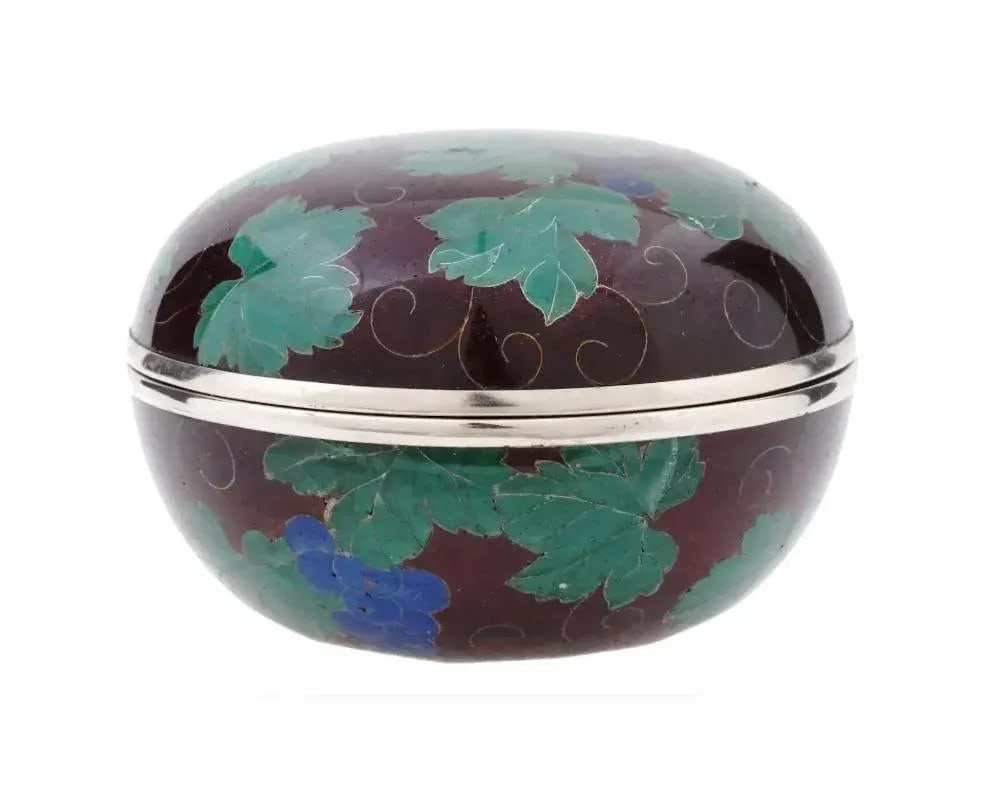 Early 20th Century Japanese Covered Grape Plique a Jour Enamel Kogo Box - 4