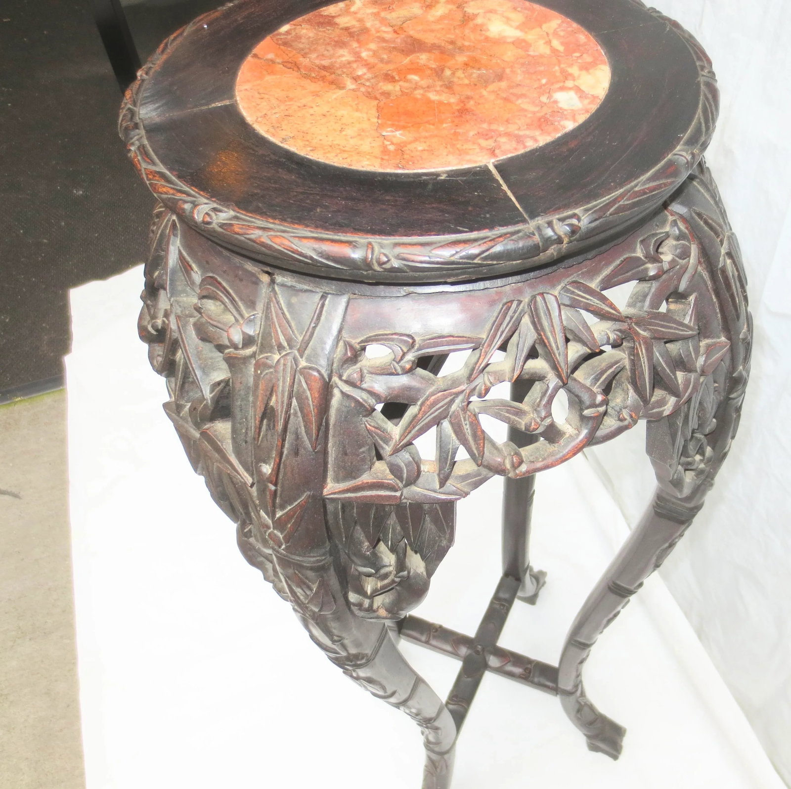 Antique Chinese Vase/Pedestal Table Circa 1920s - 2