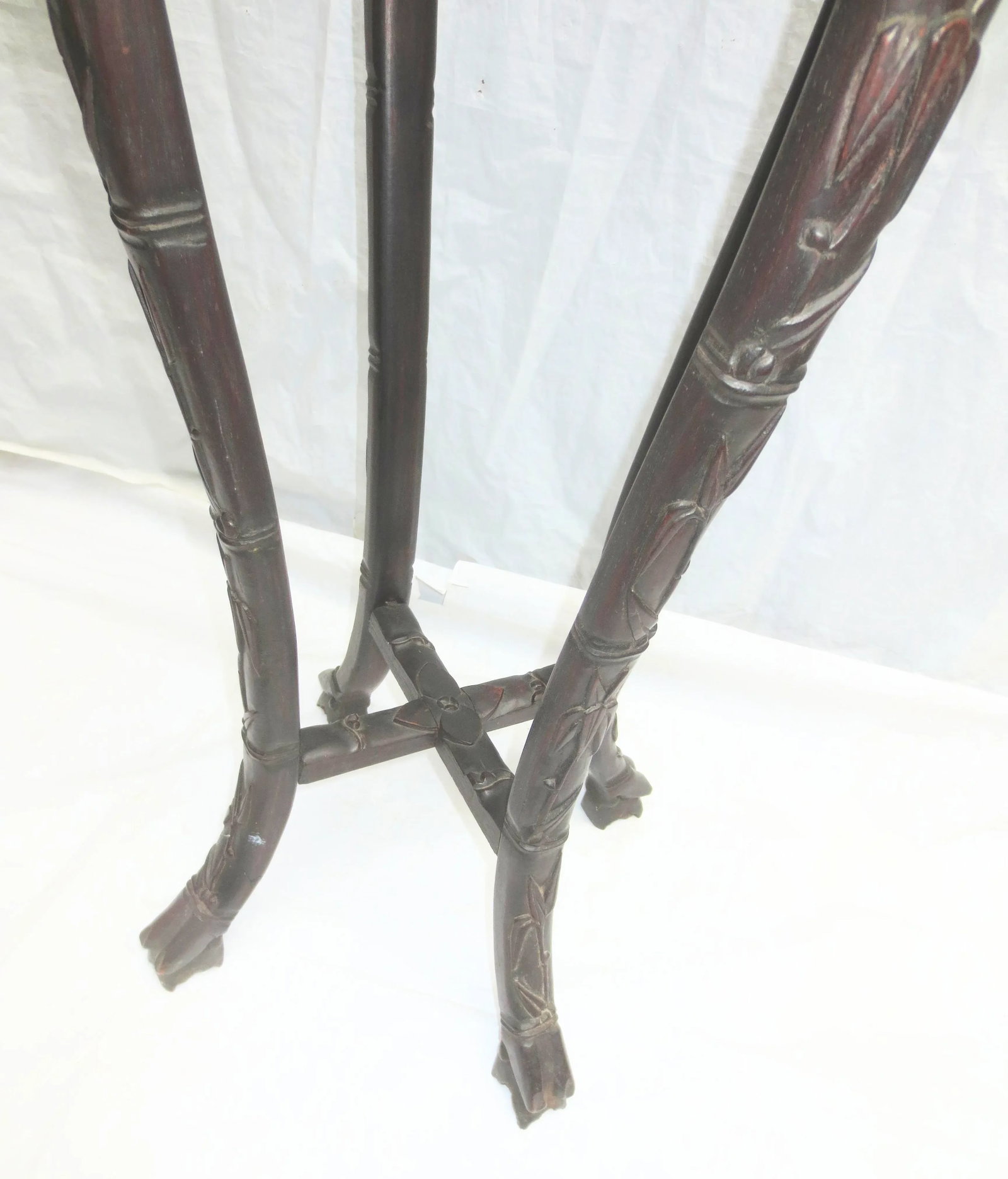Antique Chinese Vase/Pedestal Table Circa 1920s - 5