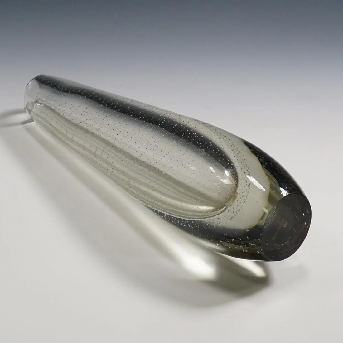 Vintage Art Glass Vase by Gunnel Nyman for Nuutajarvi Notsio 1940s - 4