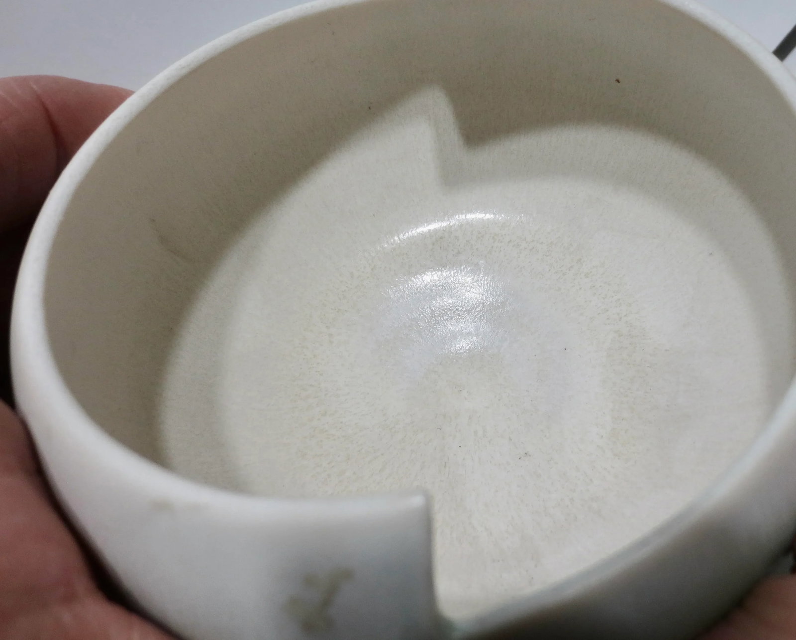 Salt-Glazed Porcelain Bowl Circa 80s - 3