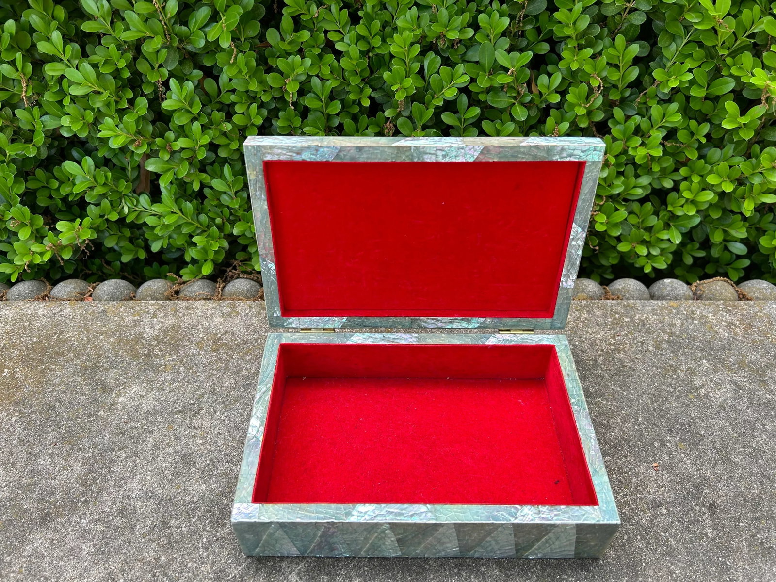 1970s Hollywood Regency Decorative Abalone Box - 5
