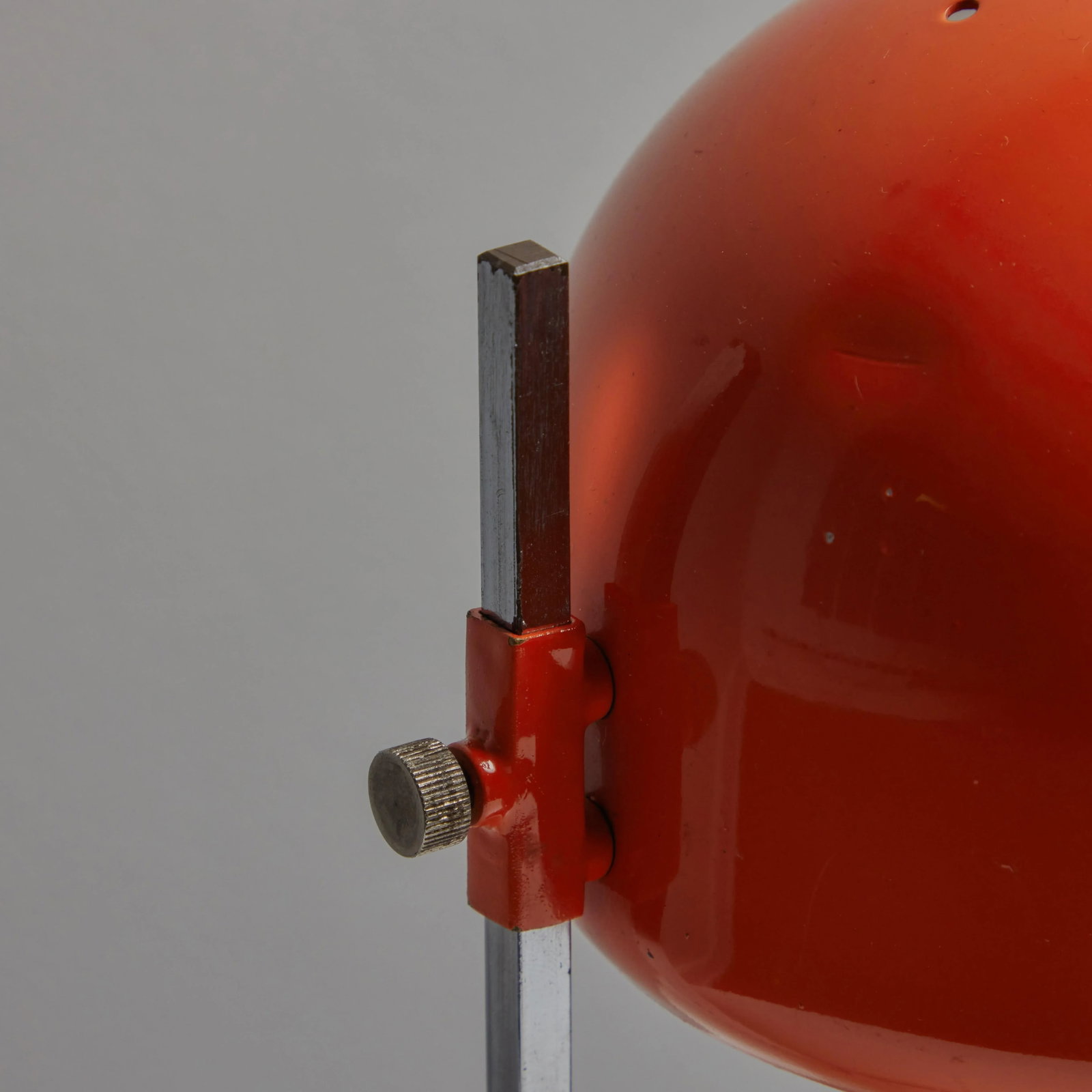 1960s Adjustable Perforated Table Lamp Attributed to Tito Agnoli for O-Luce - 12