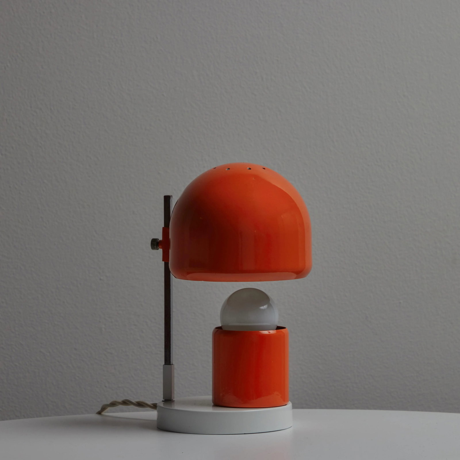 1960s Adjustable Perforated Table Lamp Attributed to Tito Agnoli for O-Luce - 7