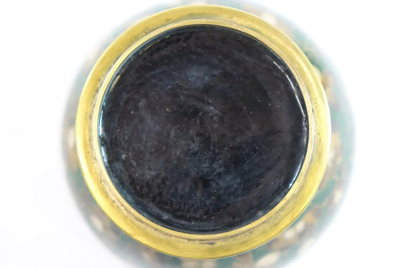 Early 20th Century Chinese Cloisonne Vase with Top - 3