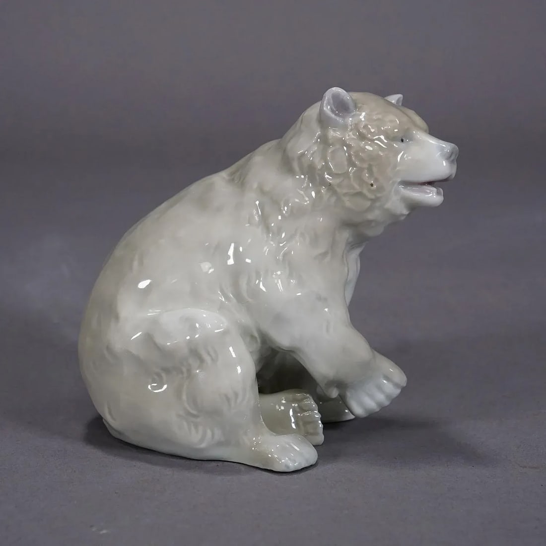 Vintage Porcelain Bear Statue, Germany, ca 1950s - 3