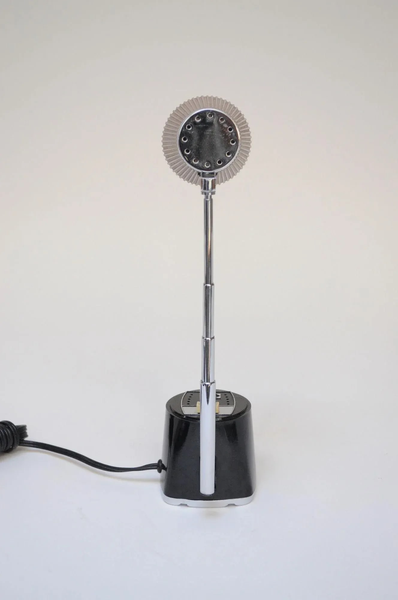 Petite Mid-Century American Modern Telescoping Collapsible Task Lamp - 6