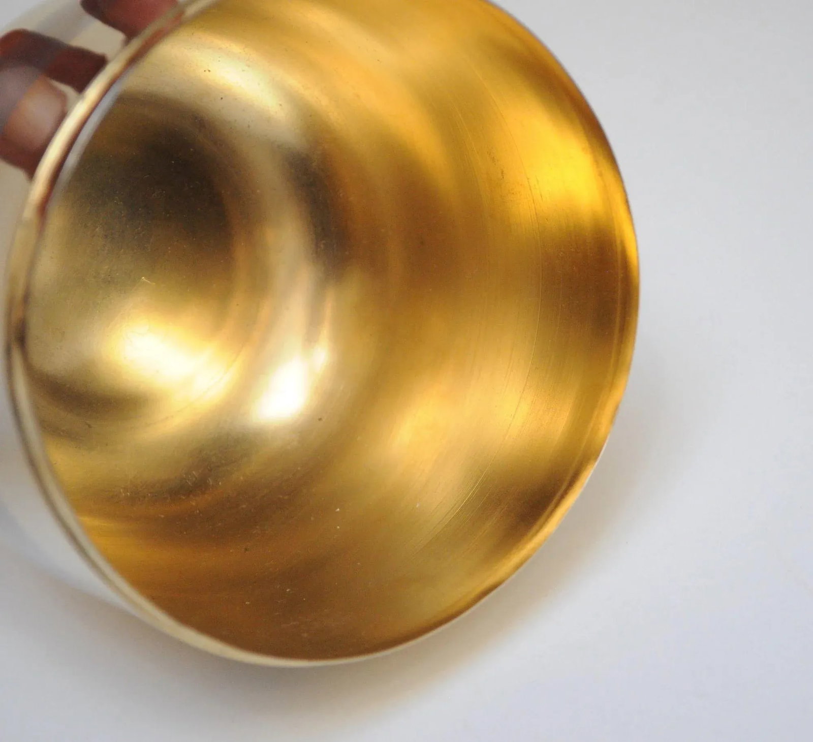 Italian Modernist "Apple" Lidded Trinket Box in Gold and Silver Aluminum - 10