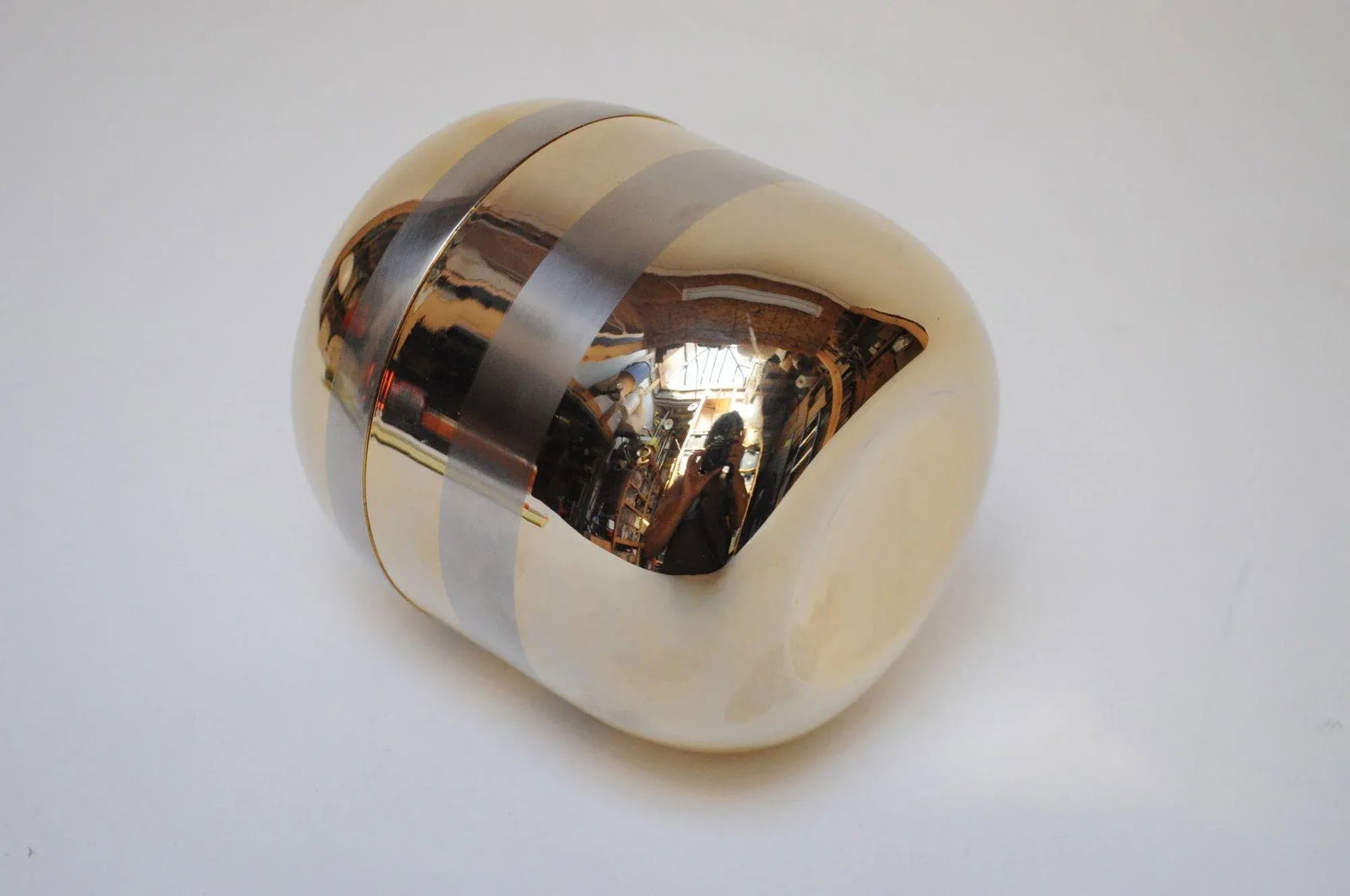 Italian Modernist "Apple" Lidded Trinket Box in Gold and Silver Aluminum - 6