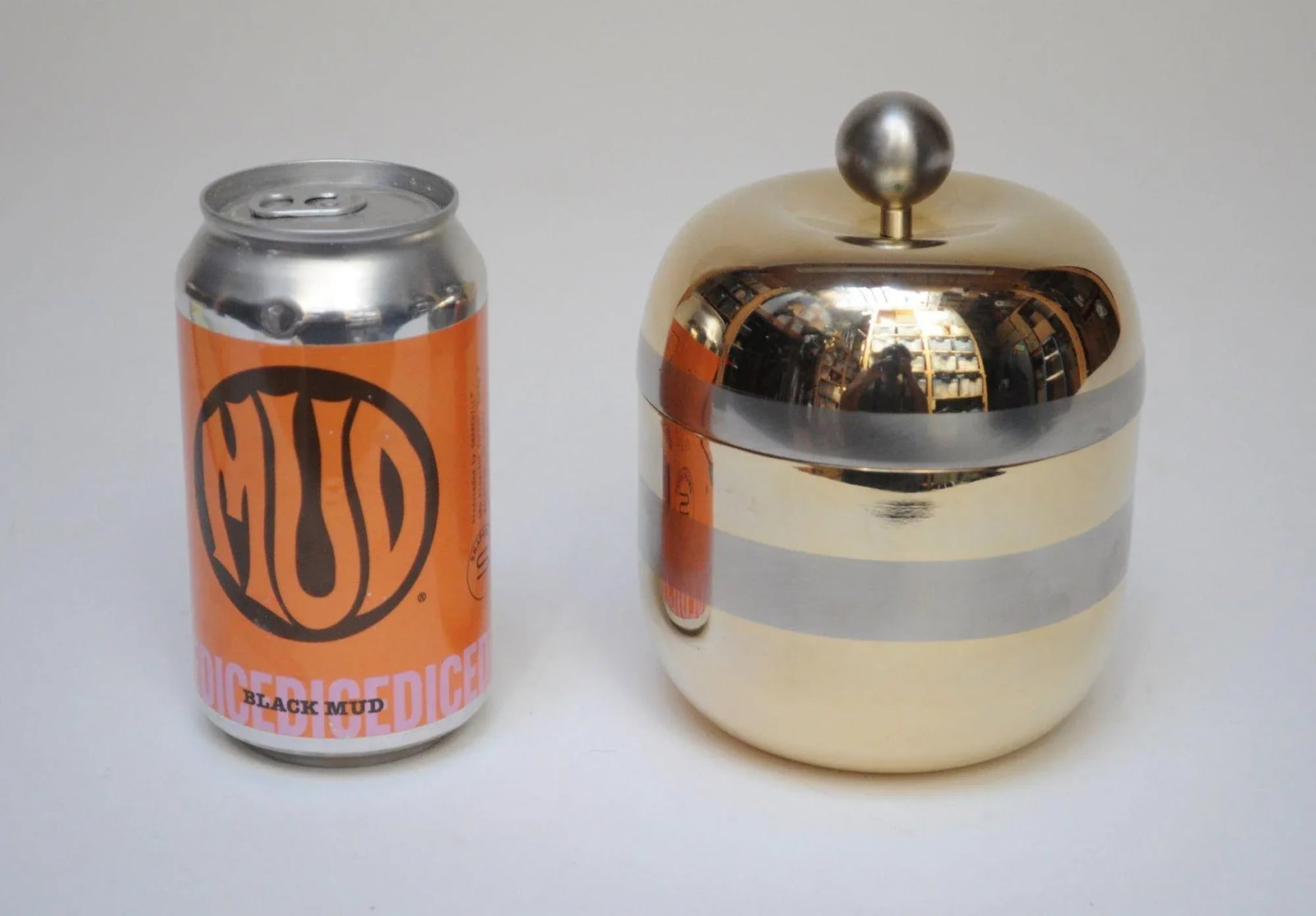 Italian Modernist "Apple" Lidded Trinket Box in Gold and Silver Aluminum - 7