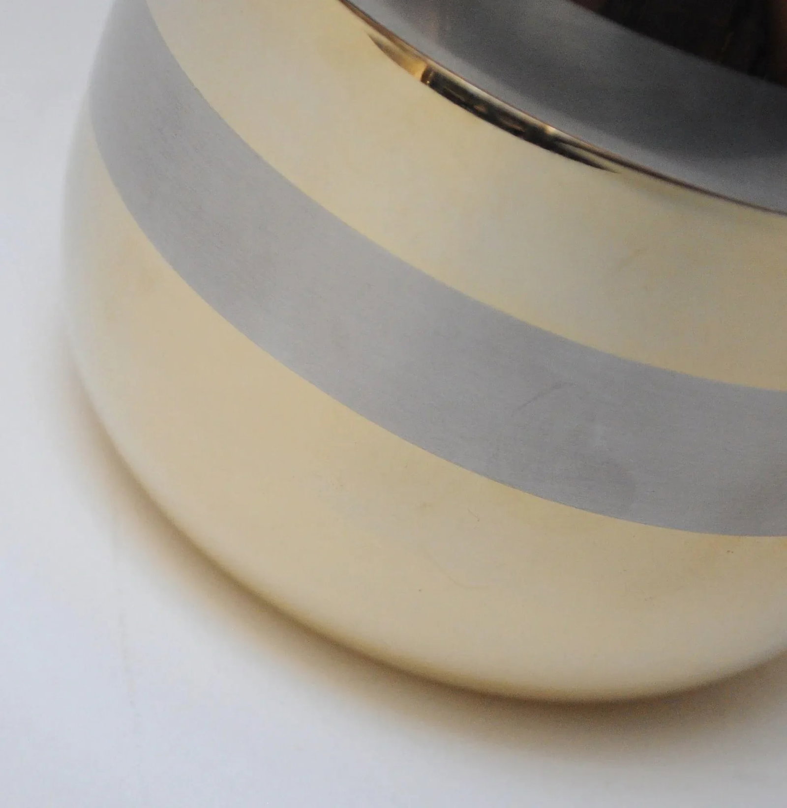 Italian Modernist "Apple" Lidded Trinket Box in Gold and Silver Aluminum - 9