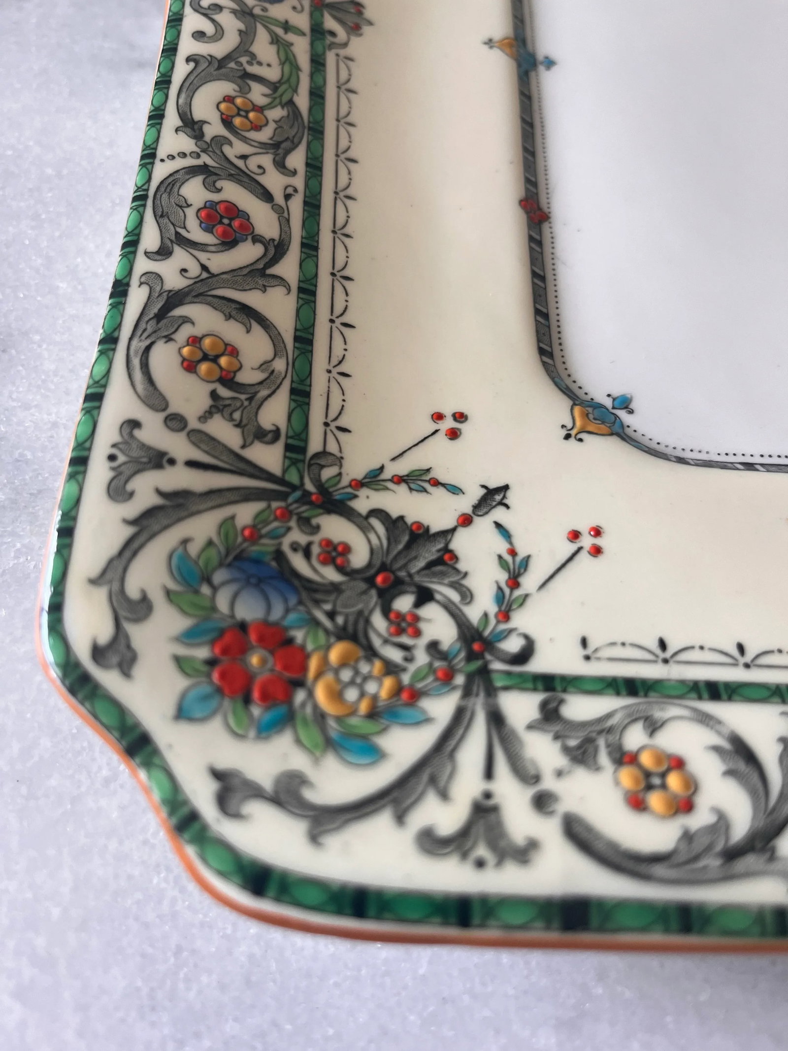 Royal Worcester 'Chantilly' Pattern Serving Platter - 6