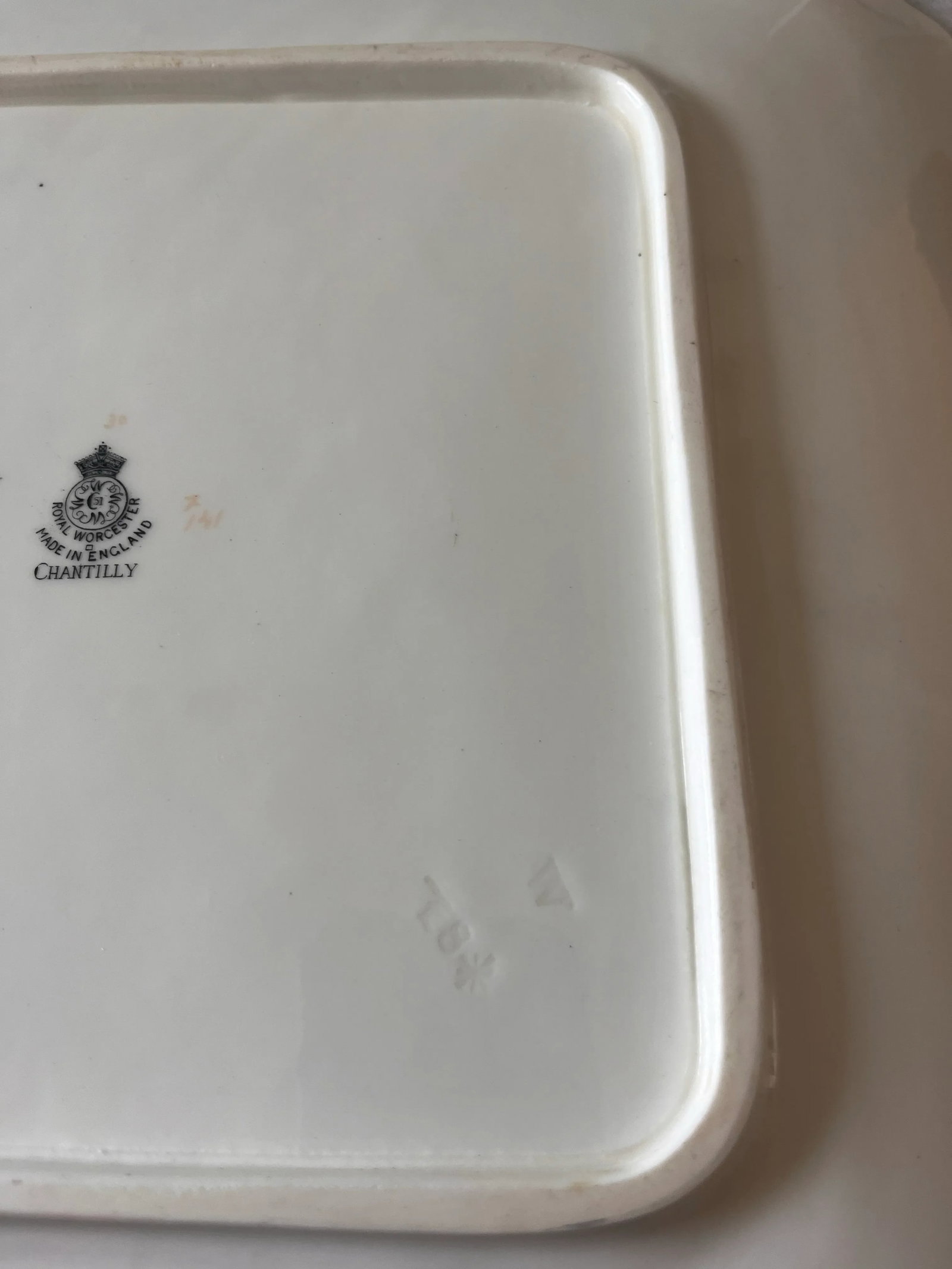 Royal Worcester 'Chantilly' Pattern Serving Platter - 9