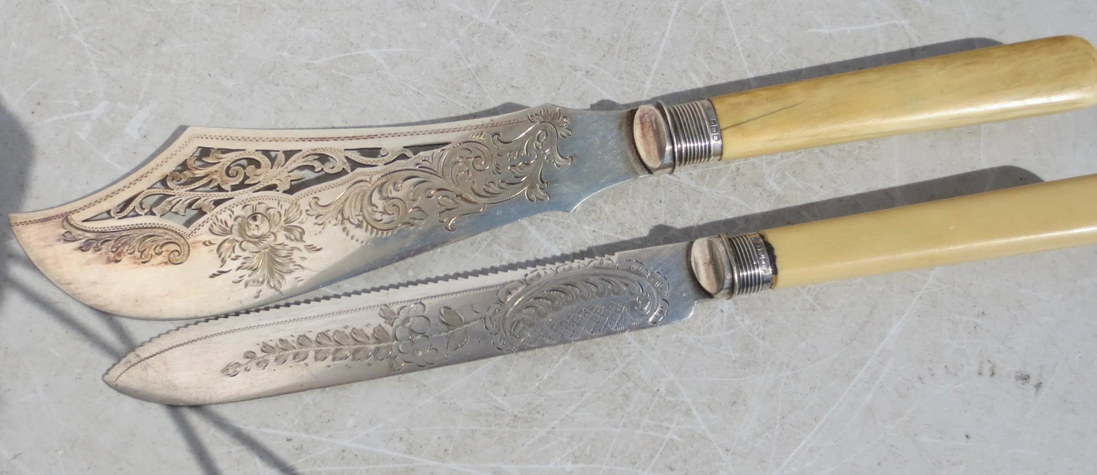 Fish Slicer Silver Plate Serving -Set of 2 - 2