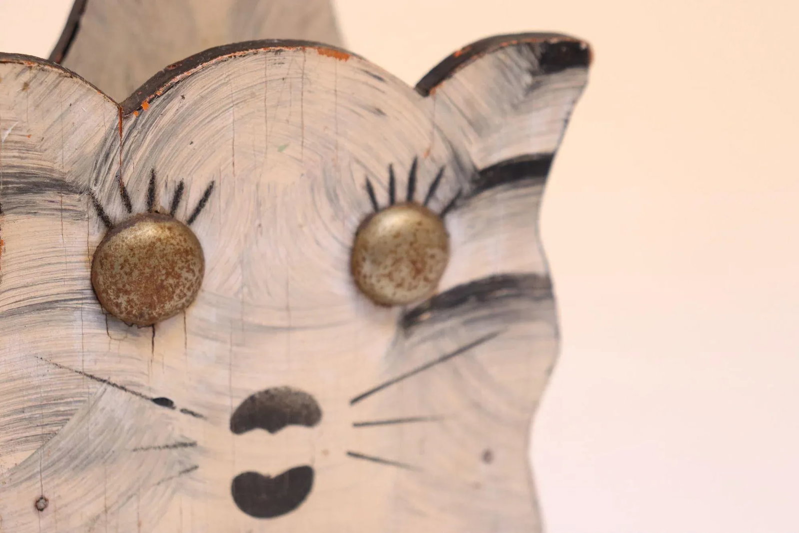 Vintage Outsider Art Carved "Cat" Matchbook Holder - 10