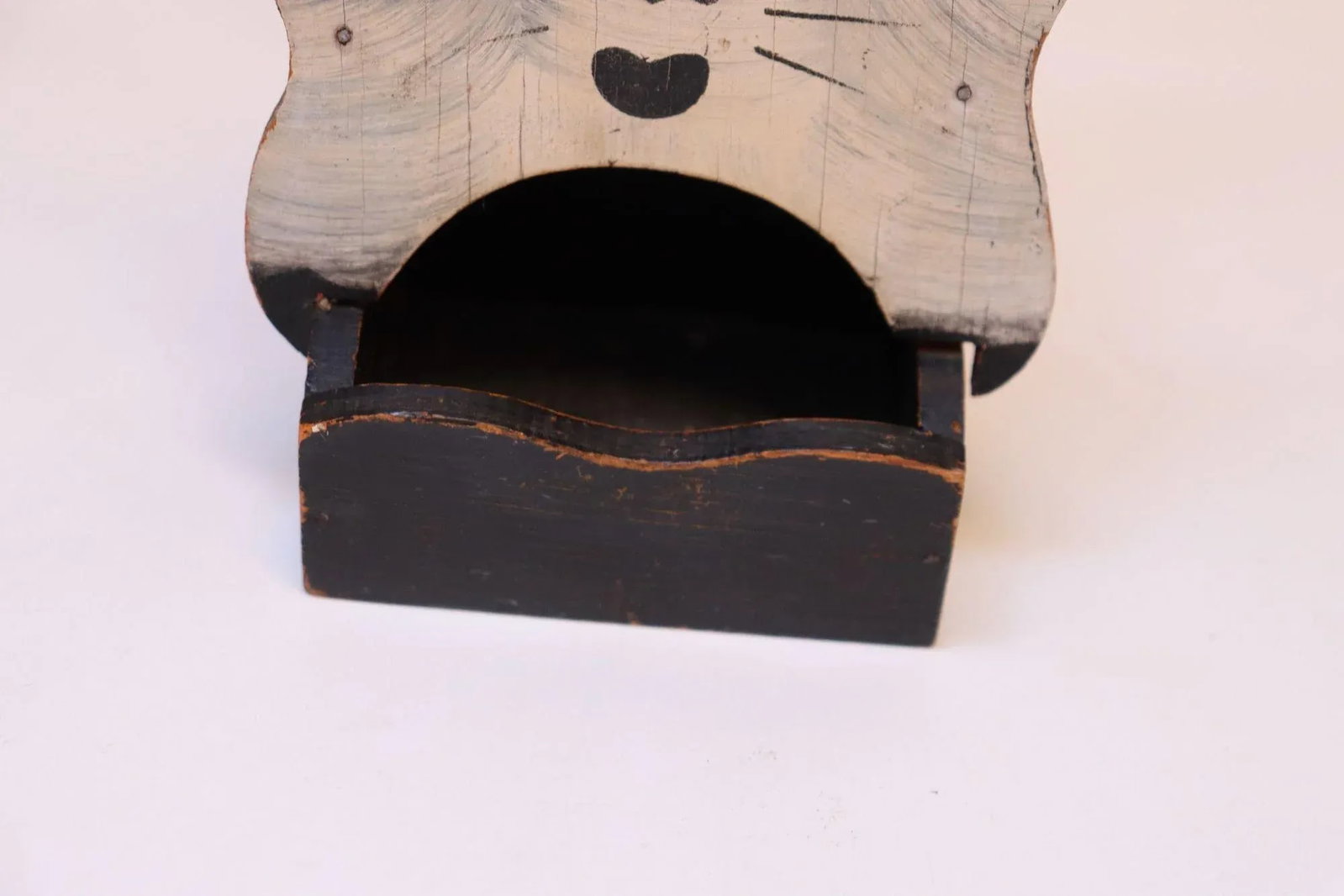 Vintage Outsider Art Carved "Cat" Matchbook Holder - 9