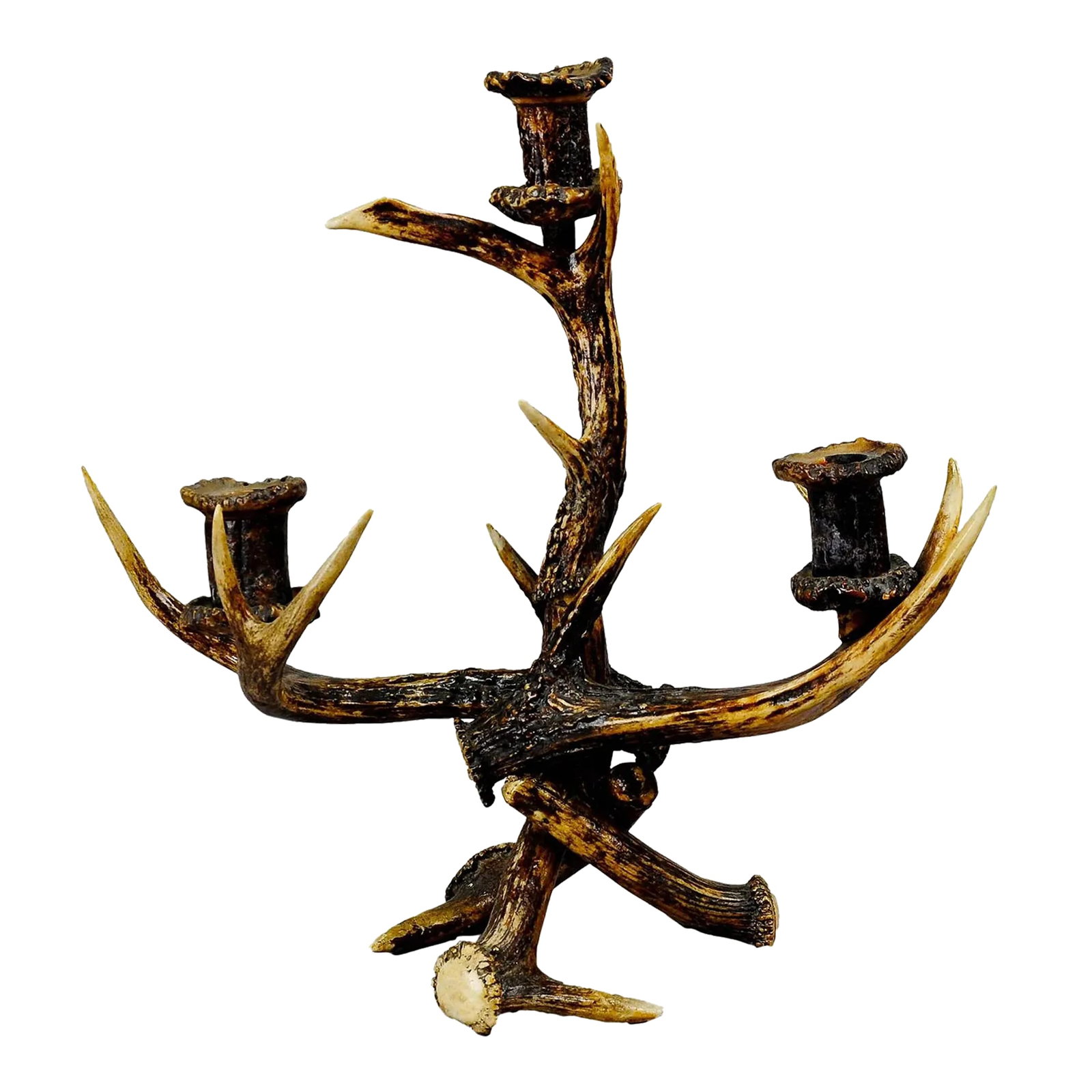 Decorative Antique Antler Candelabra With Three Spouts 1900: Decorative Antique Antler Candelabra with Three Spouts 1900 A countrycore antique three-armed candleholder, made of horns from the deer and virginia deer. It was executed in the Black Forest, Germany 