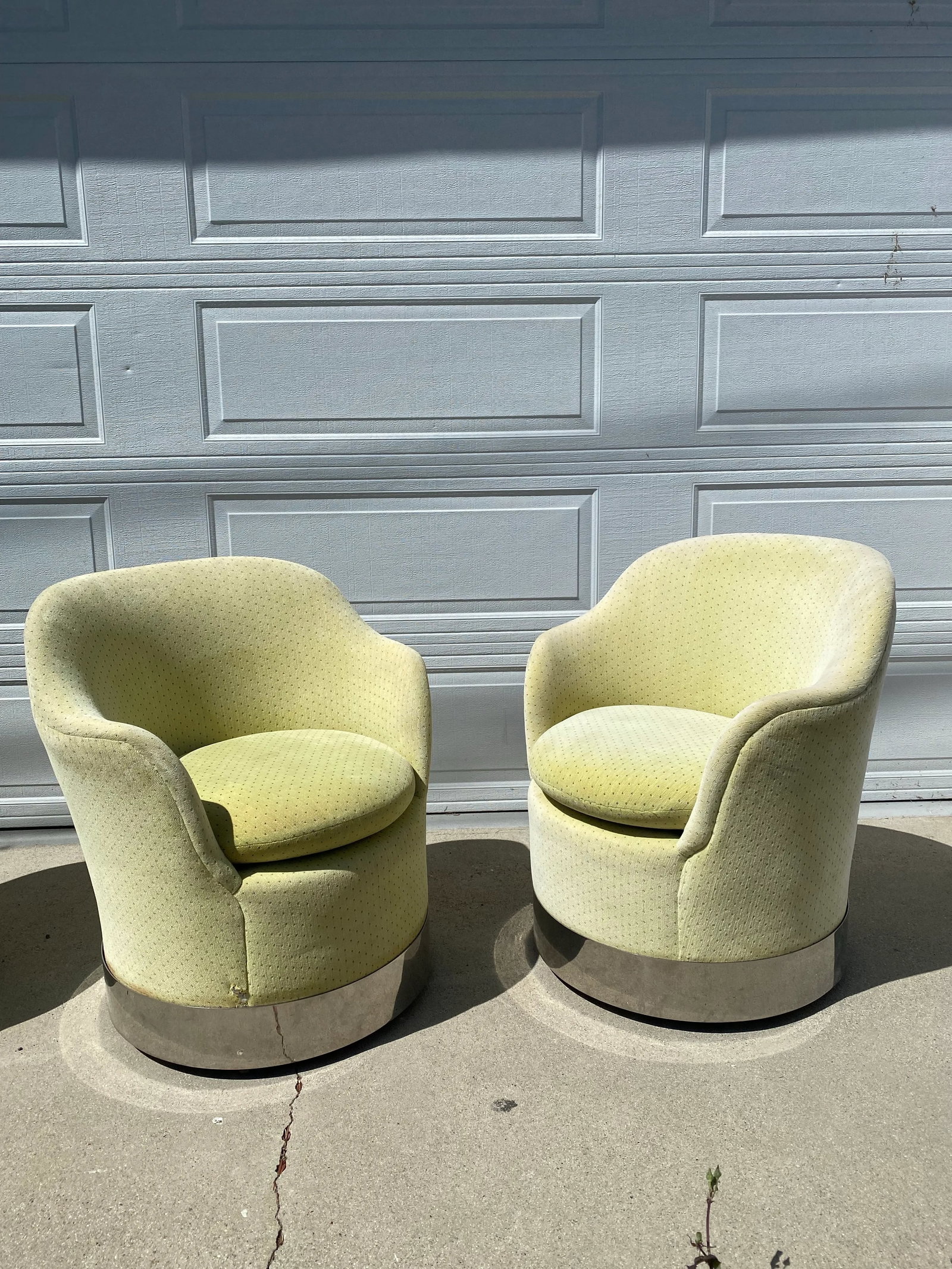 Rare 1970s Space Age Swivel Chairs by Phillip Enfield Designs – Set of Three - 3