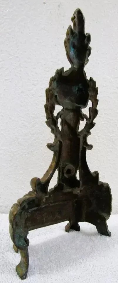 1920s Small French Empire Louis XVI Style Brass Column and Flame Finial Andiron Front - 7