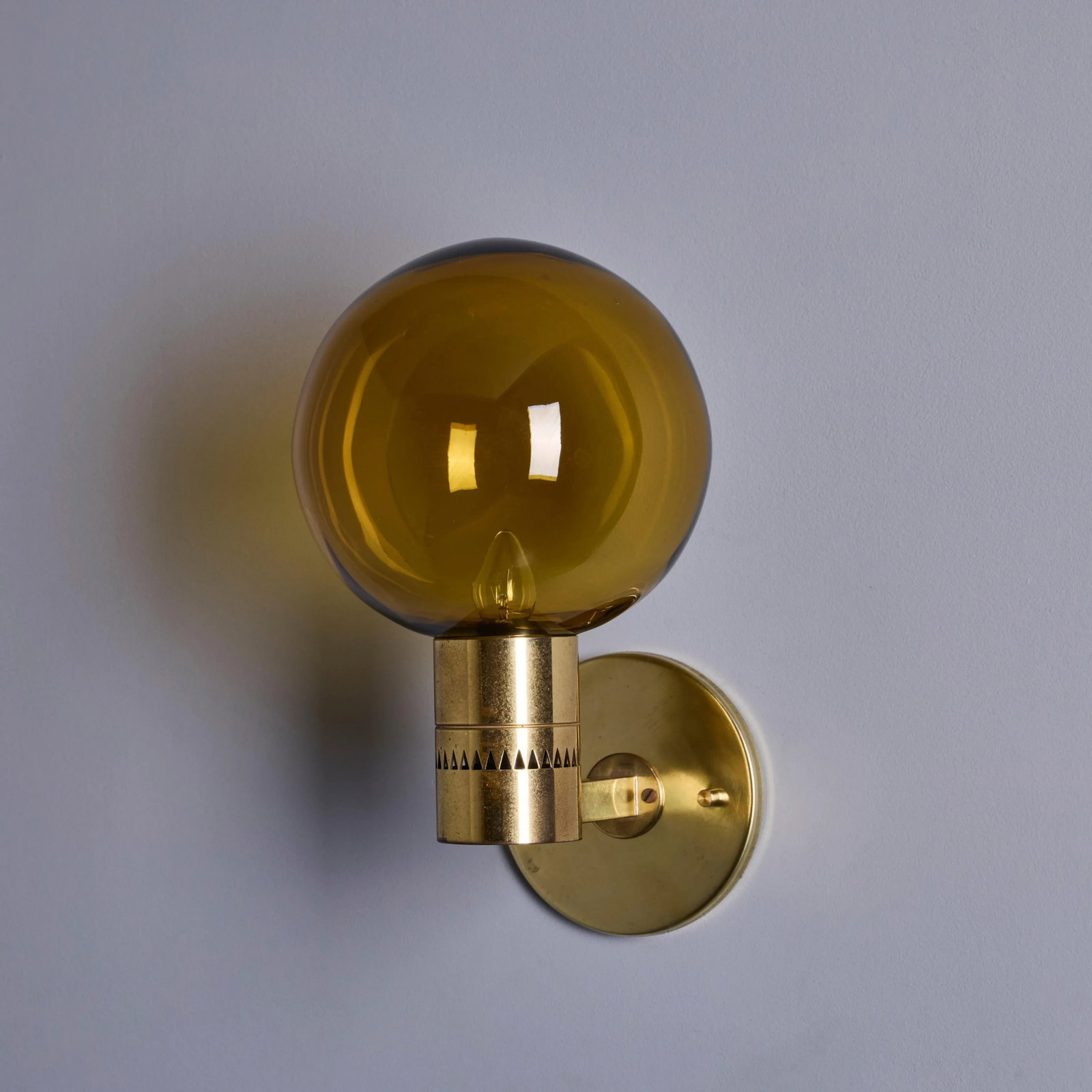 1960s Hans Agne Jakobsson #V149 Glass & Brass Wall Lamp for Markaryd, Unmarked - 11