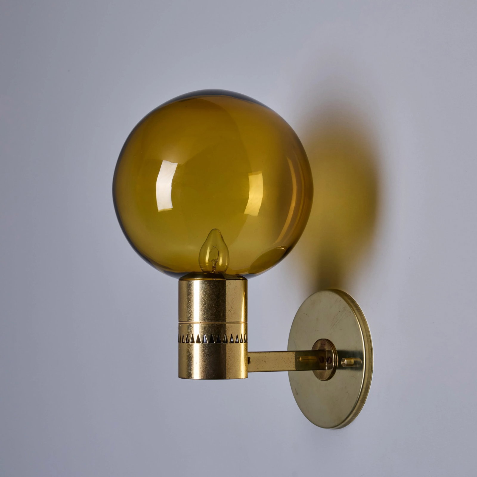 1960s Hans Agne Jakobsson #V149 Glass & Brass Wall Lamp for Markaryd, Unmarked - 2
