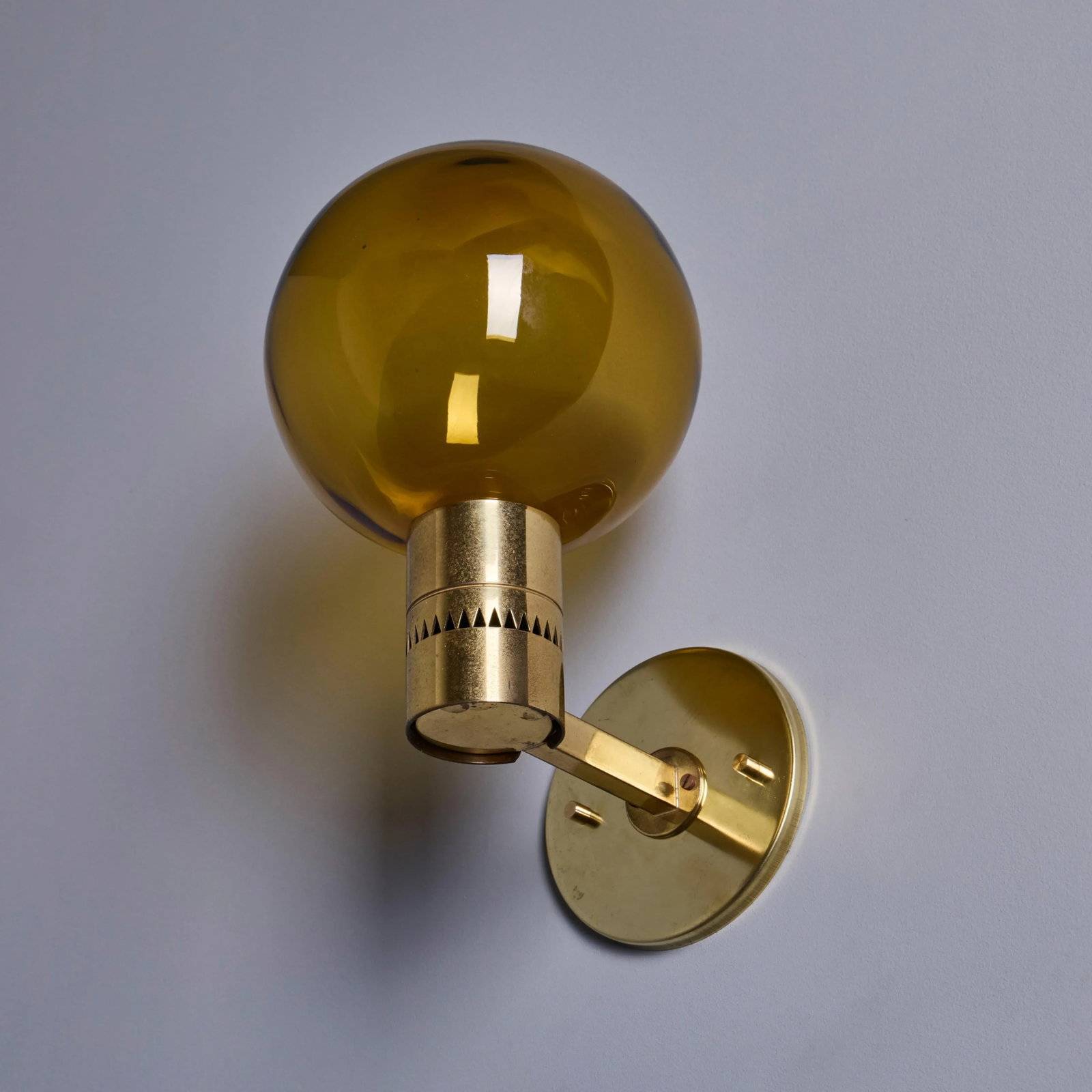 1960s Hans Agne Jakobsson #V149 Glass & Brass Wall Lamp for Markaryd, Unmarked - 7