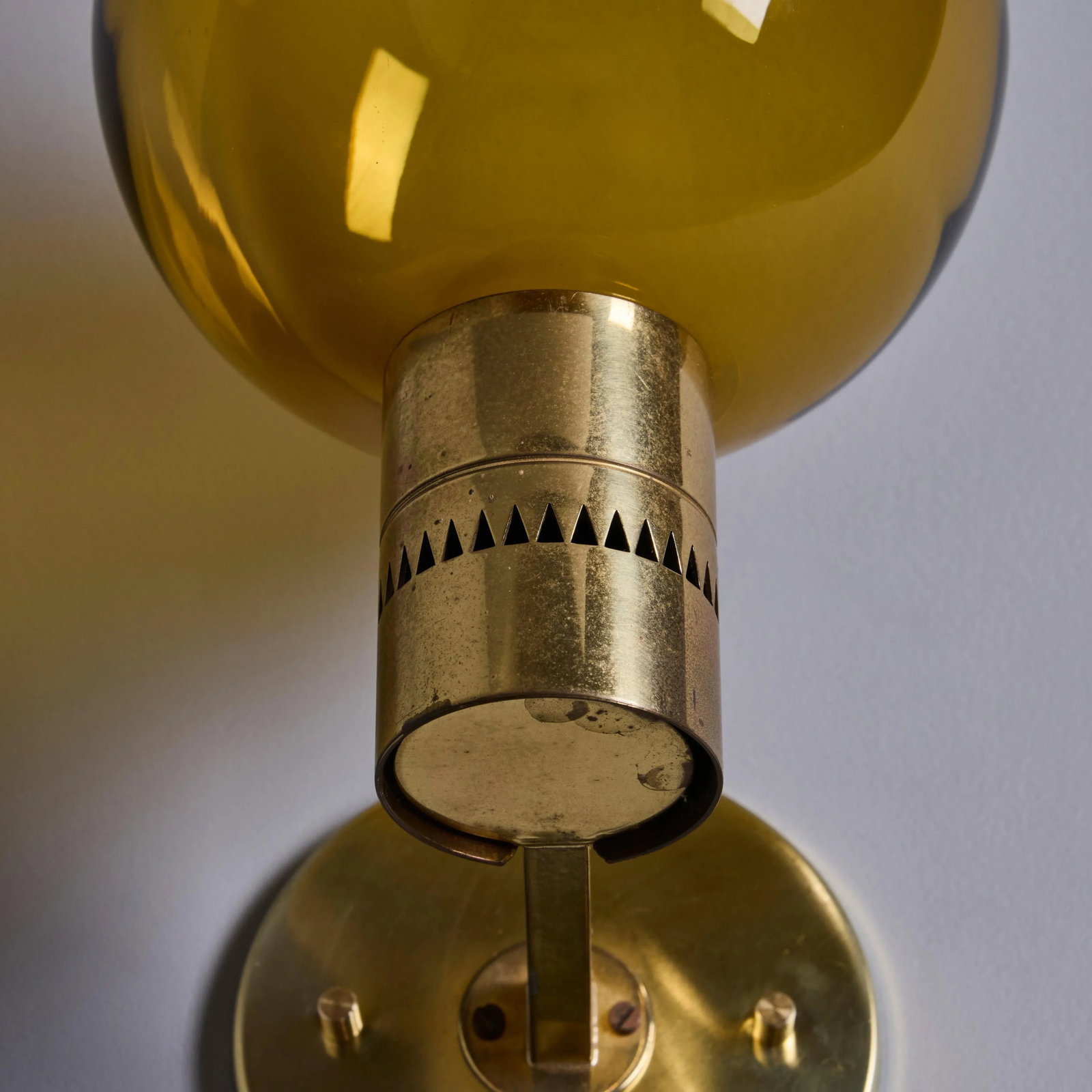 1960s Hans Agne Jakobsson #V149 Glass & Brass Wall Lamp for Markaryd, Unmarked - 9