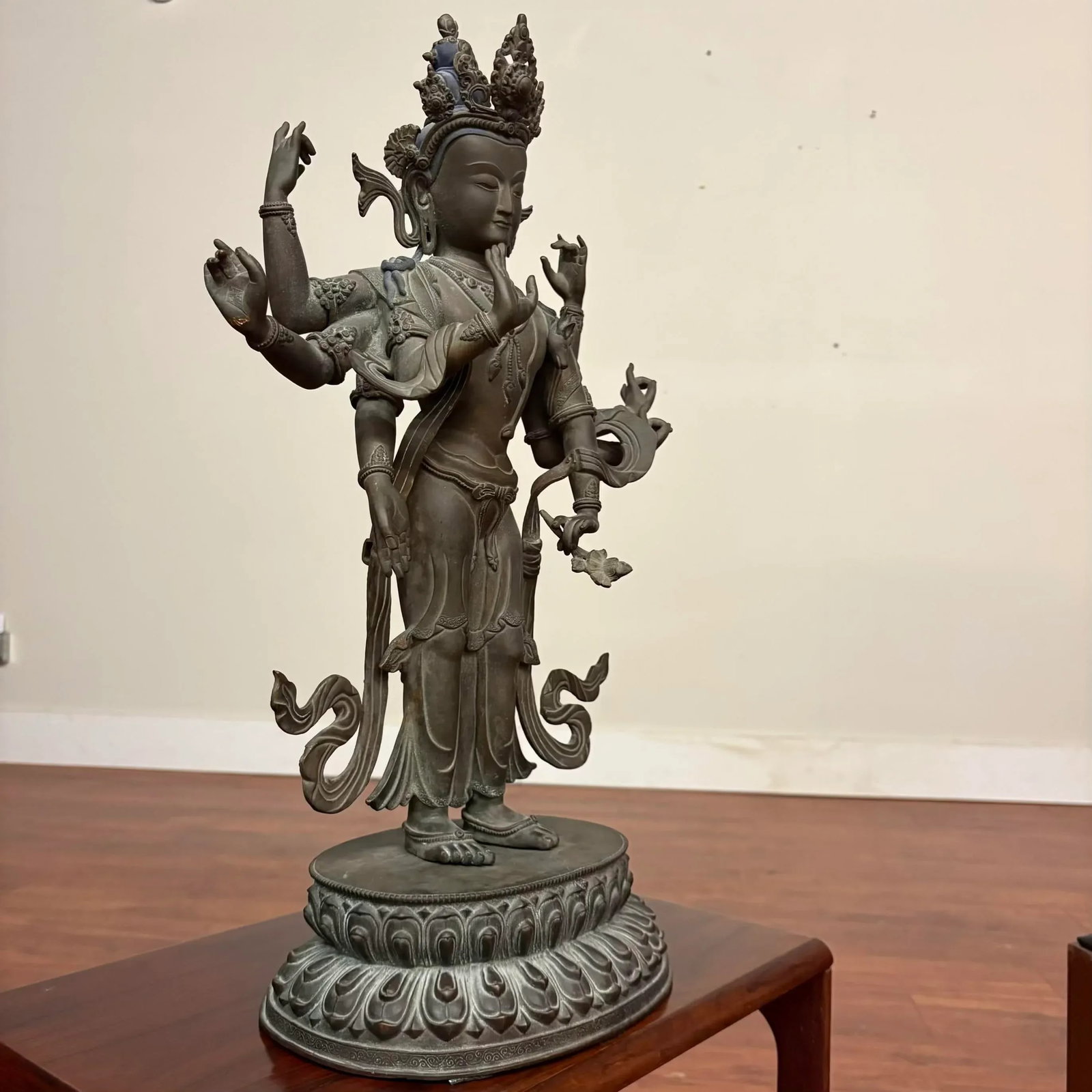 Bronze Eight-Armed Bodhisattva Statue From Nepal - 2