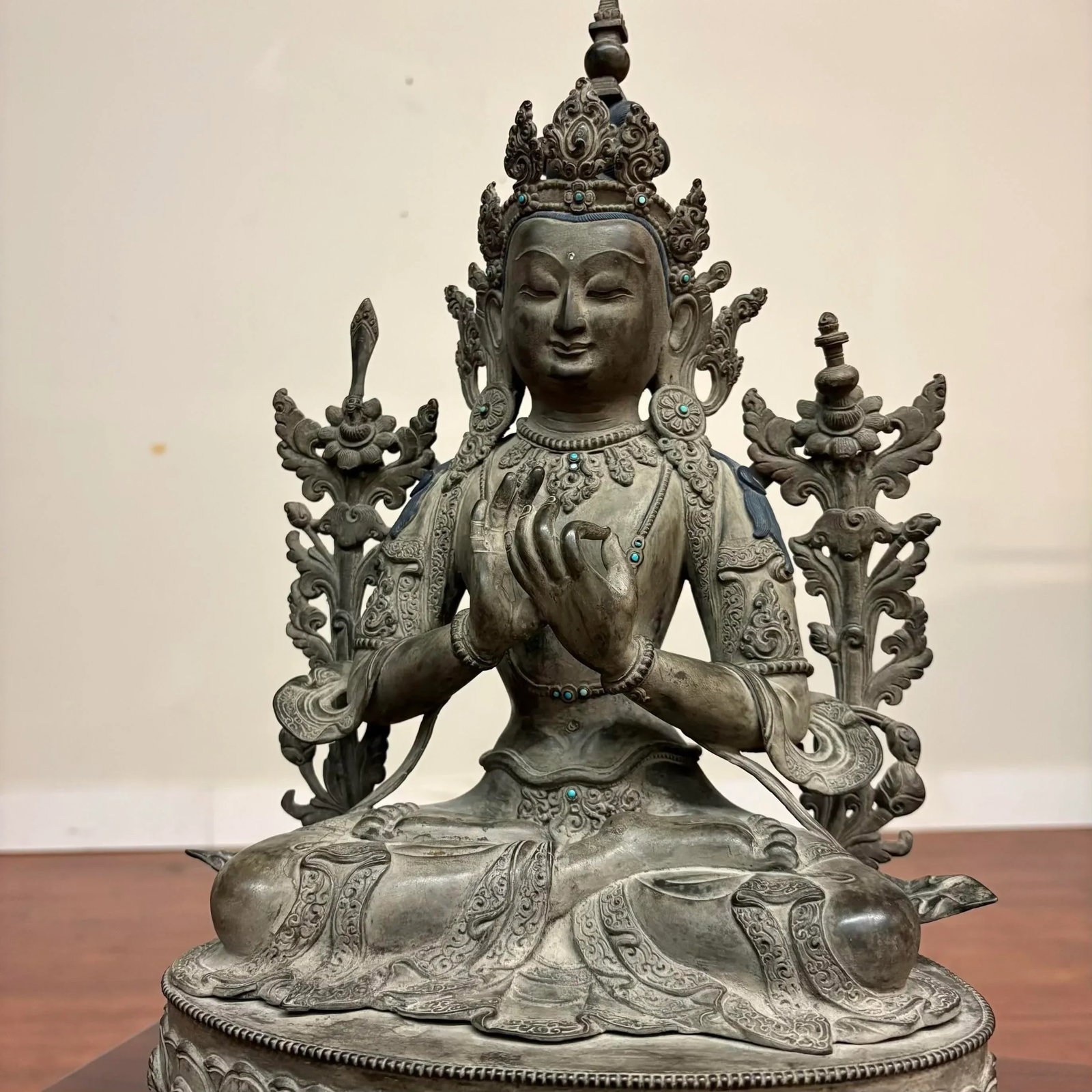 Large Vintage Nepalese Bronze Tara Statue - 4