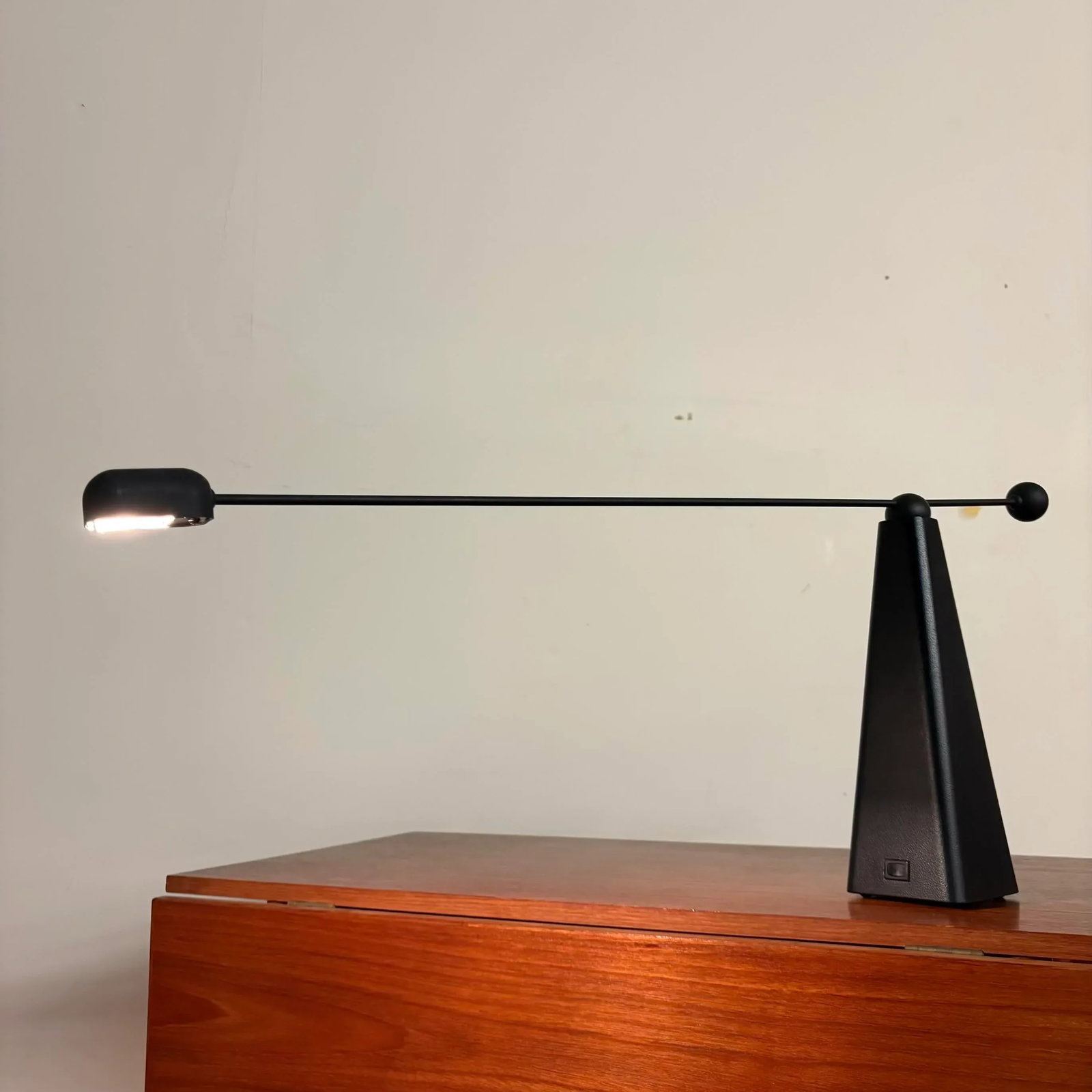 Ron Rezek Orbit Counterbalance Desk Lamp – Postmodern Icon - 6