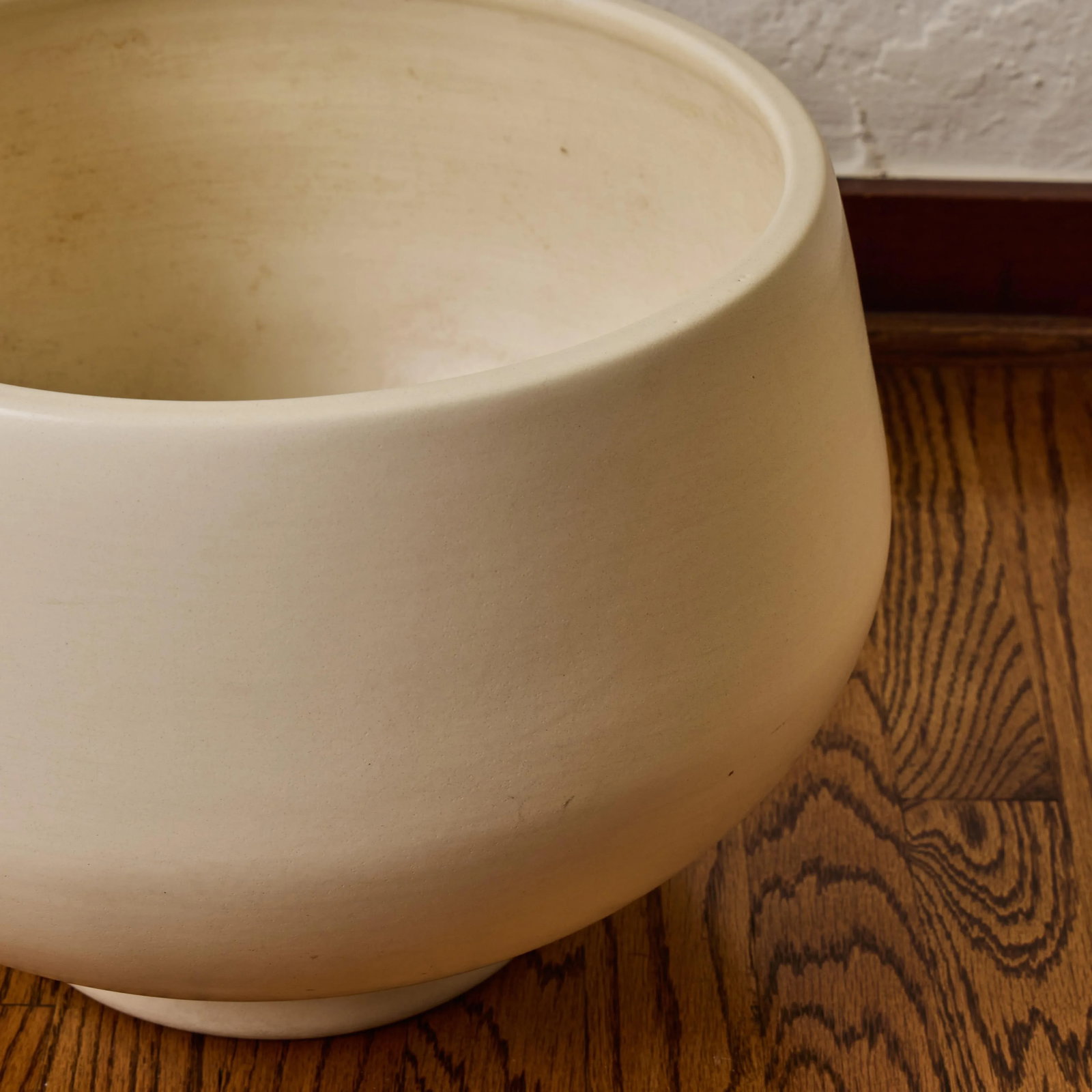 Gainey Matte Glazed Ceramic Planter, Circa 2000s - 2